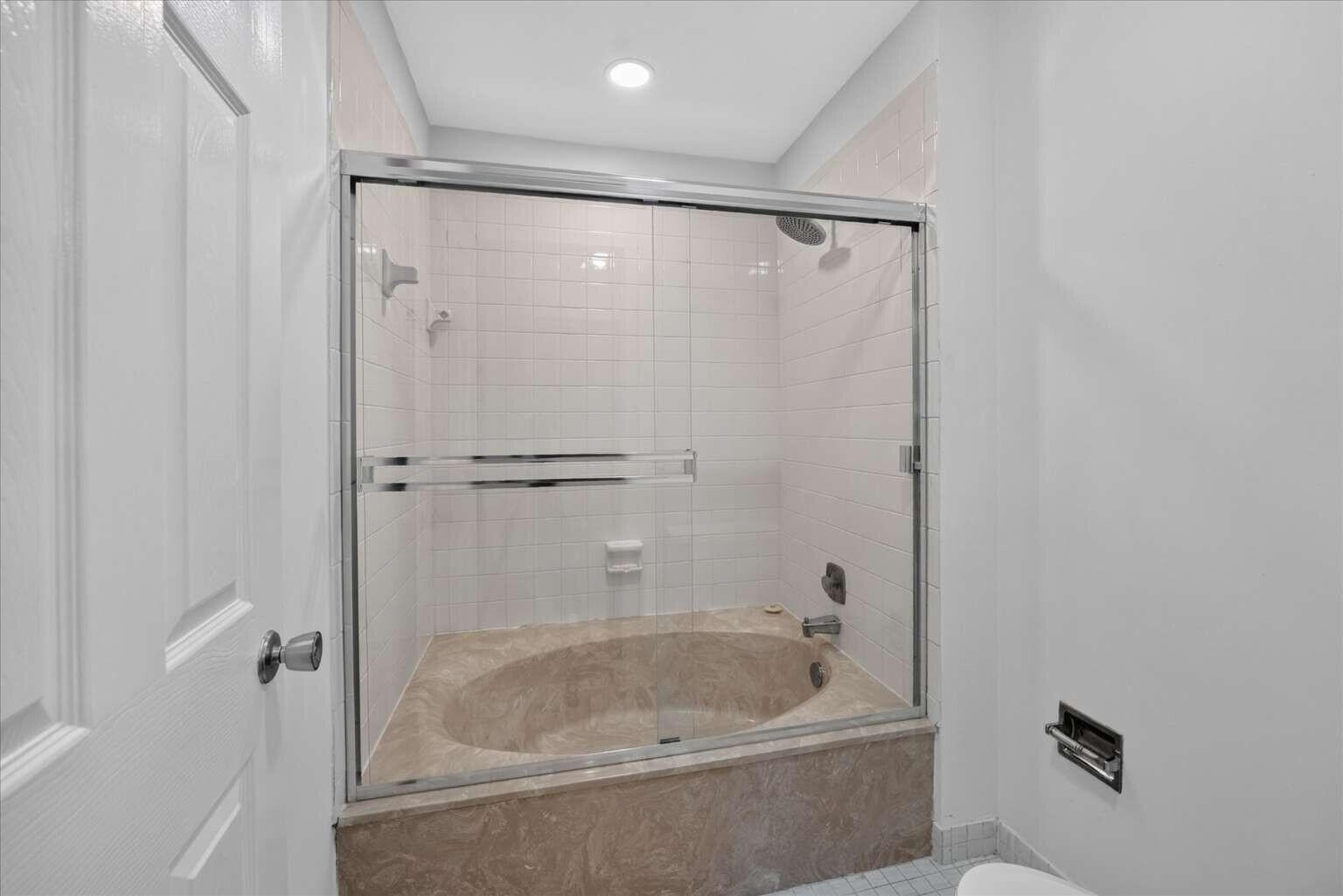 21682 Cypress Road 11d Property Photo 19