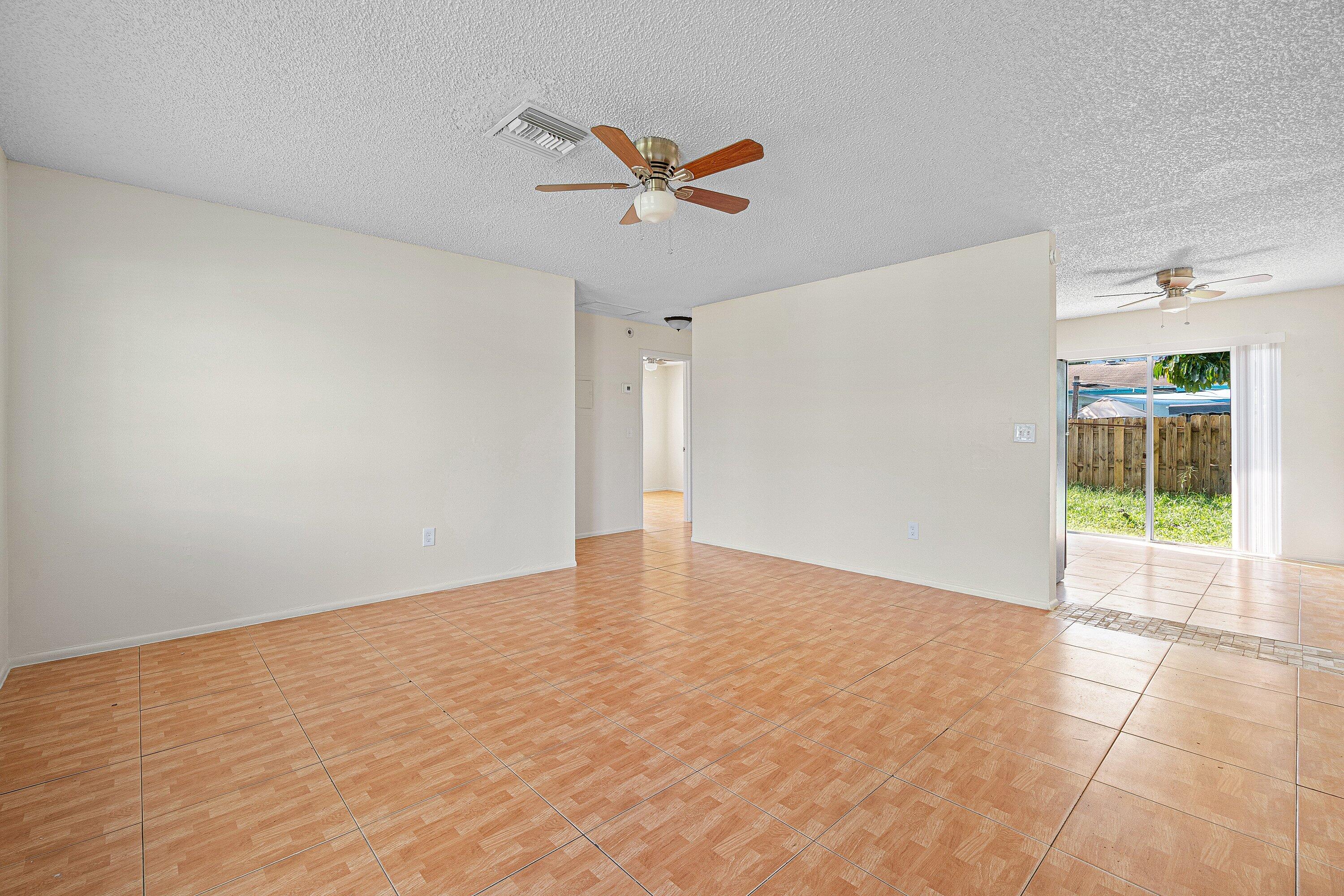 4766 Gulfstream Road Property Photo 4