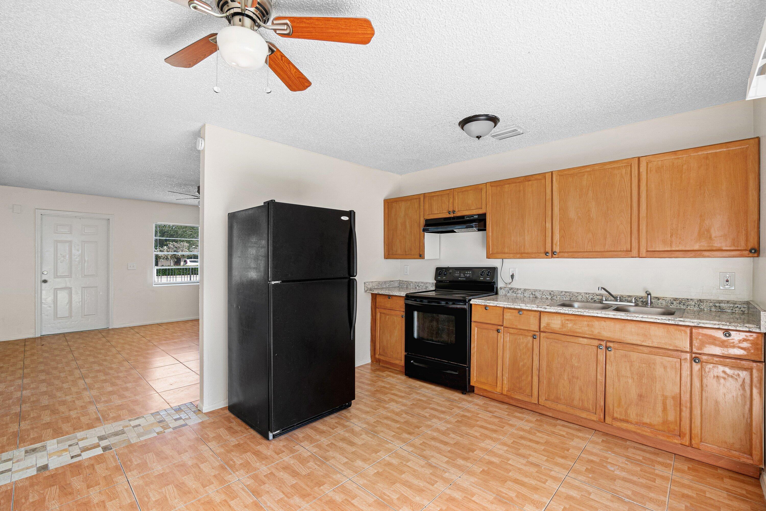 4766 Gulfstream Road Property Photo 9