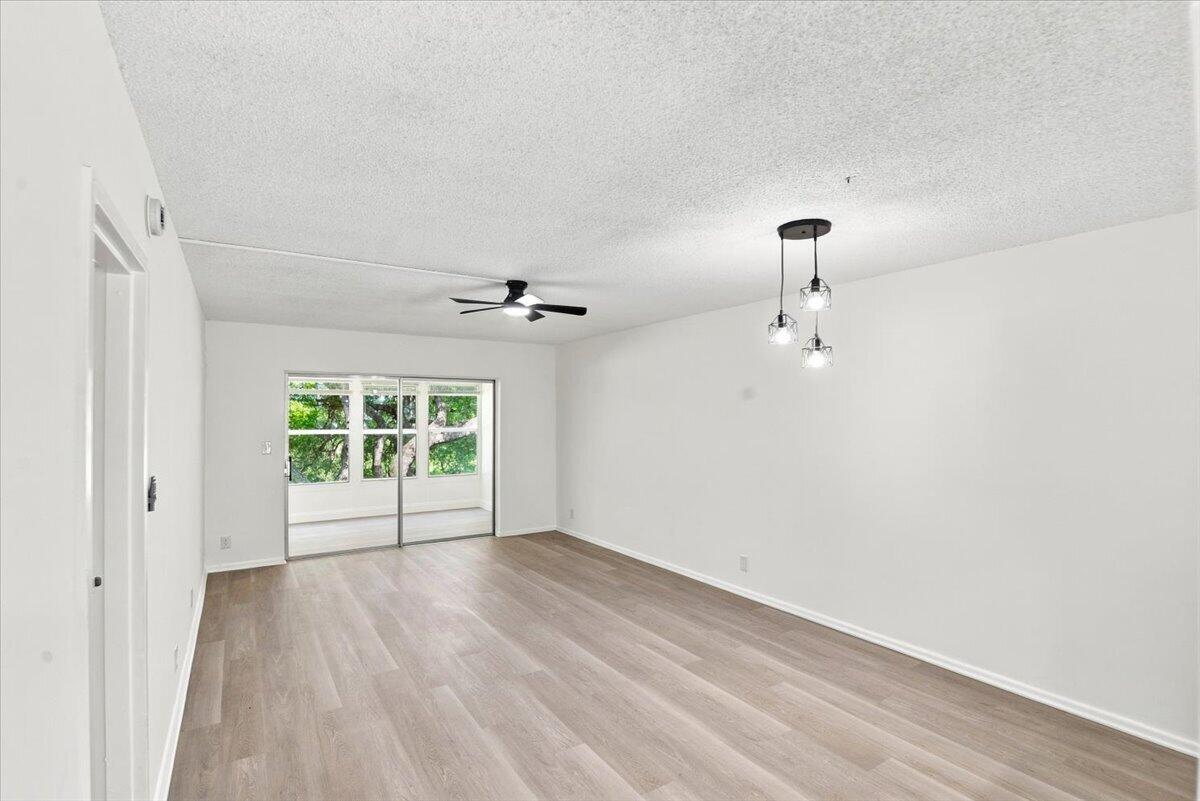 1050 Country Club Drive 306 Property Photo 18