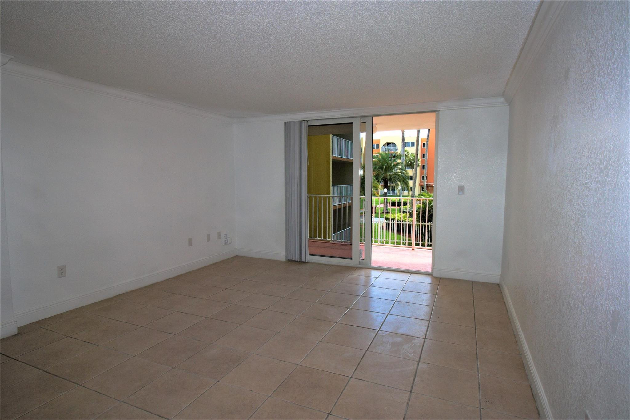 7000 Nw 186th Street 4-217 Property Photo 12