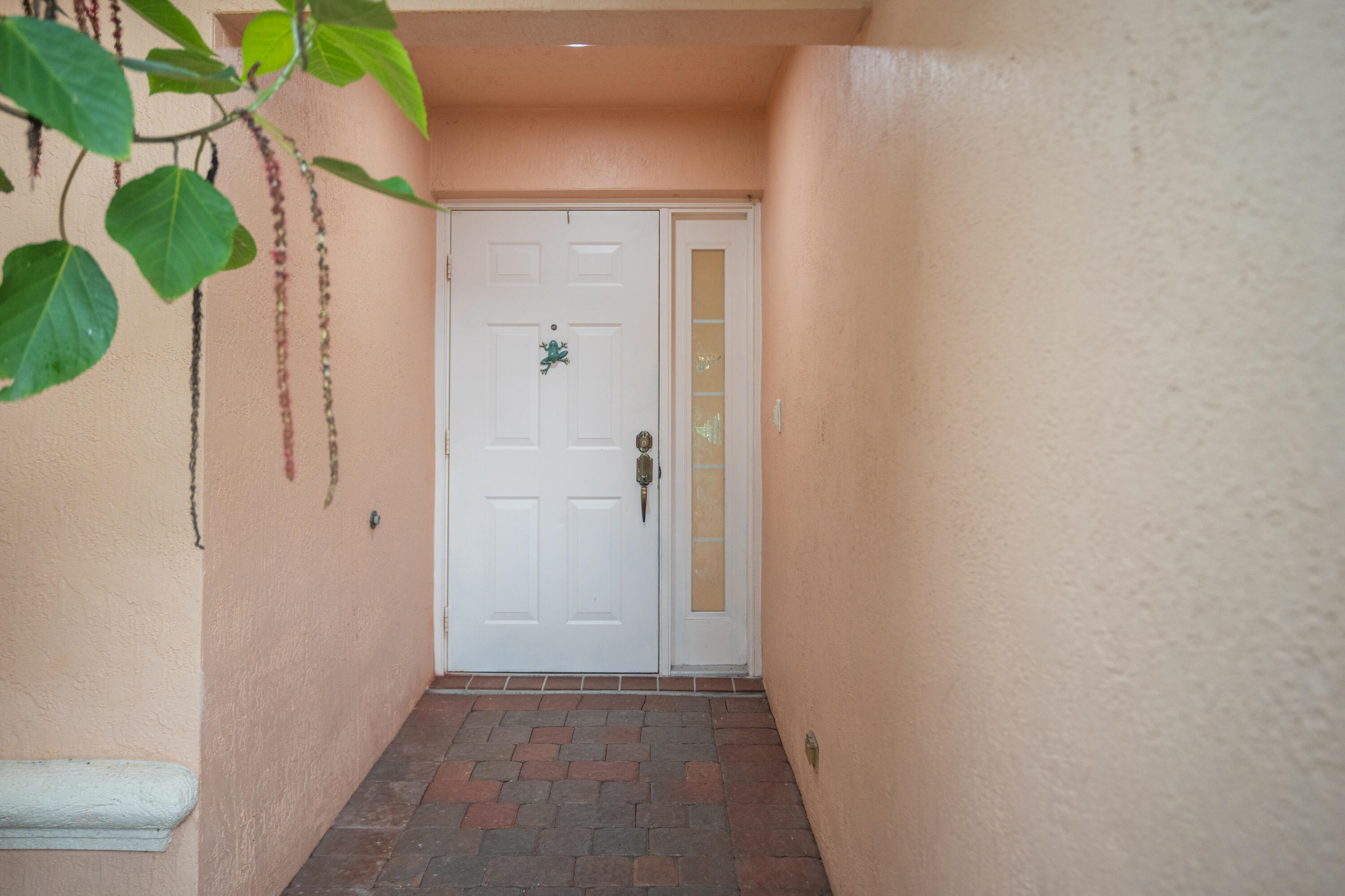 4977 Victoria Circle Property Photo 8