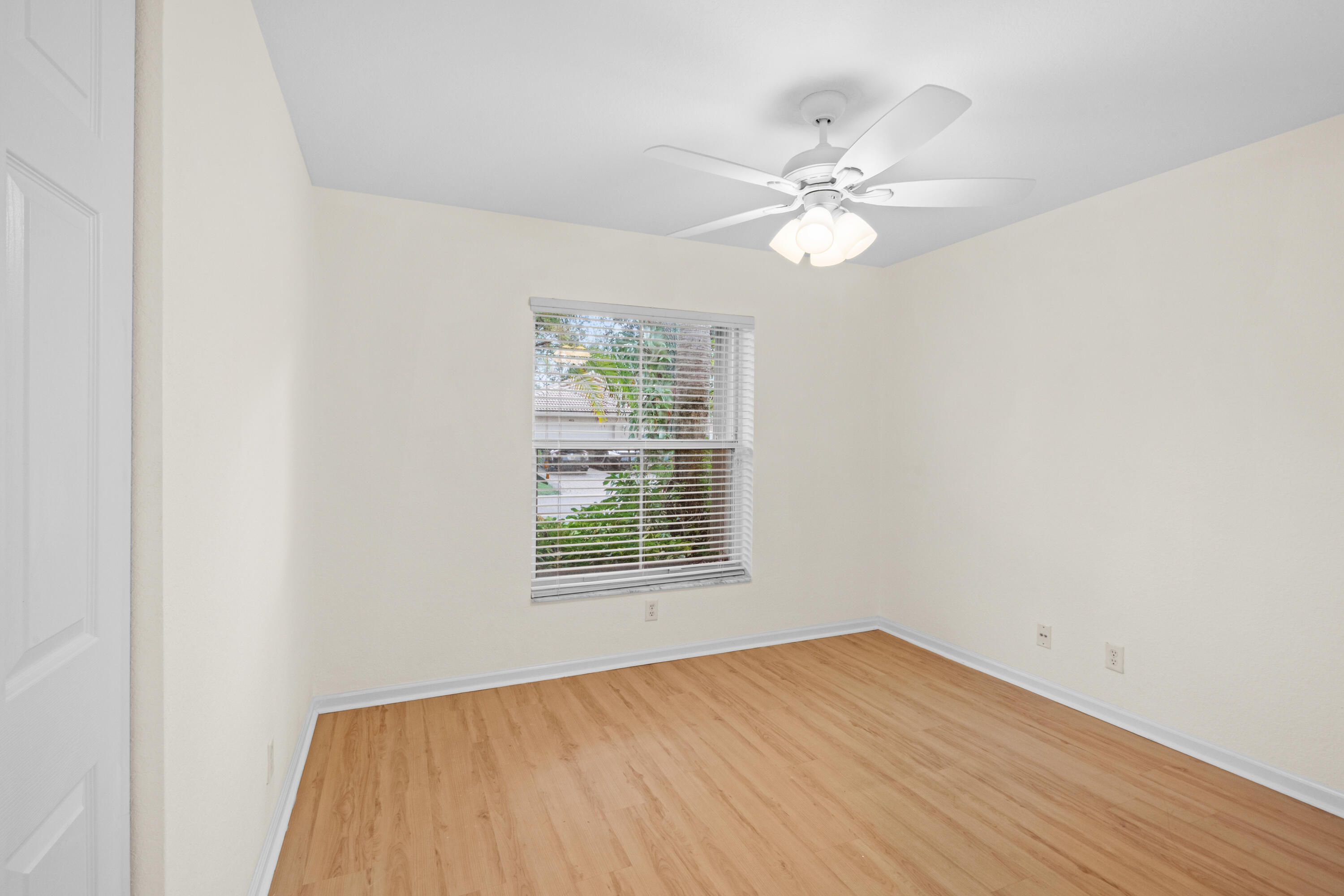 4977 Victoria Circle Property Photo 28