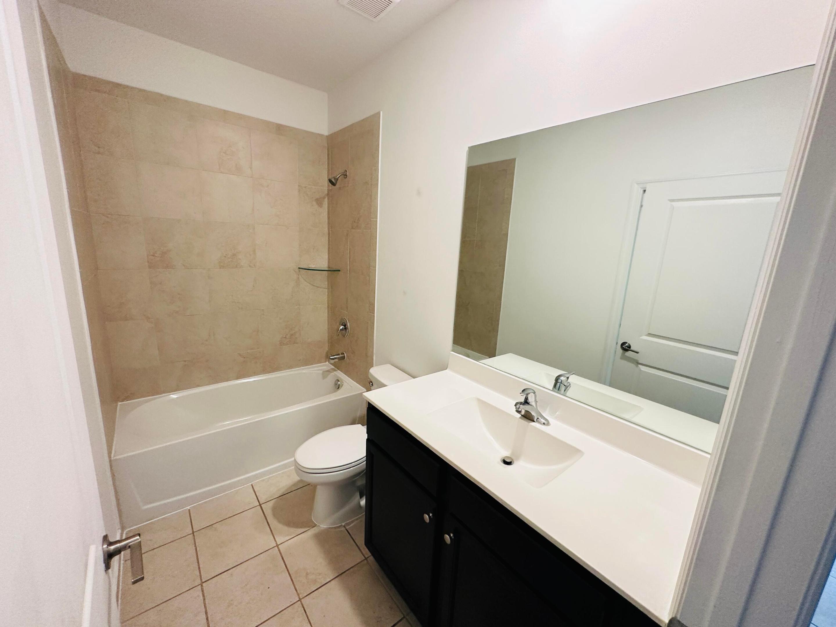 346 Ne 208th Terrace Property Photo 7
