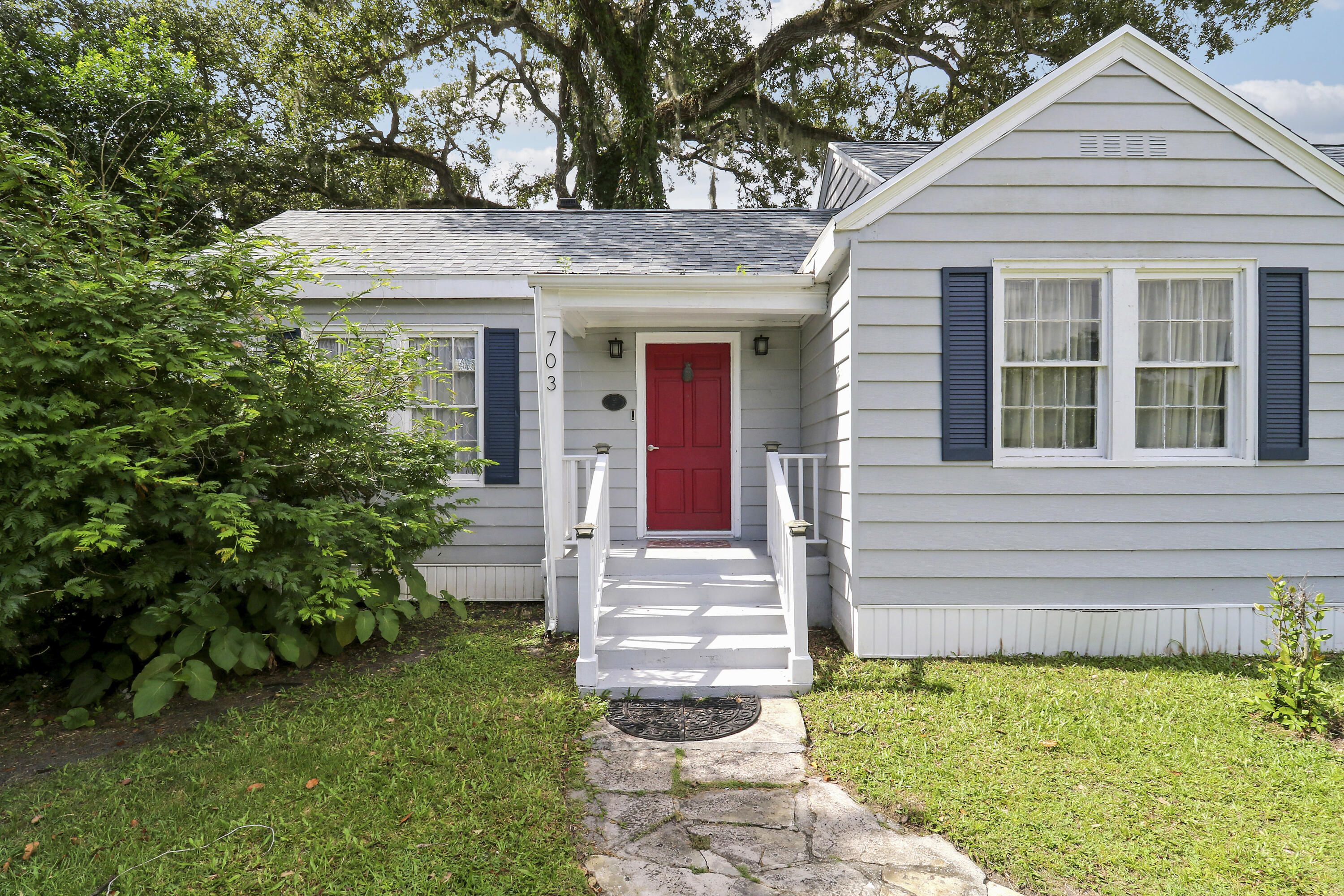 703 Florida Avenue Property Photo 1