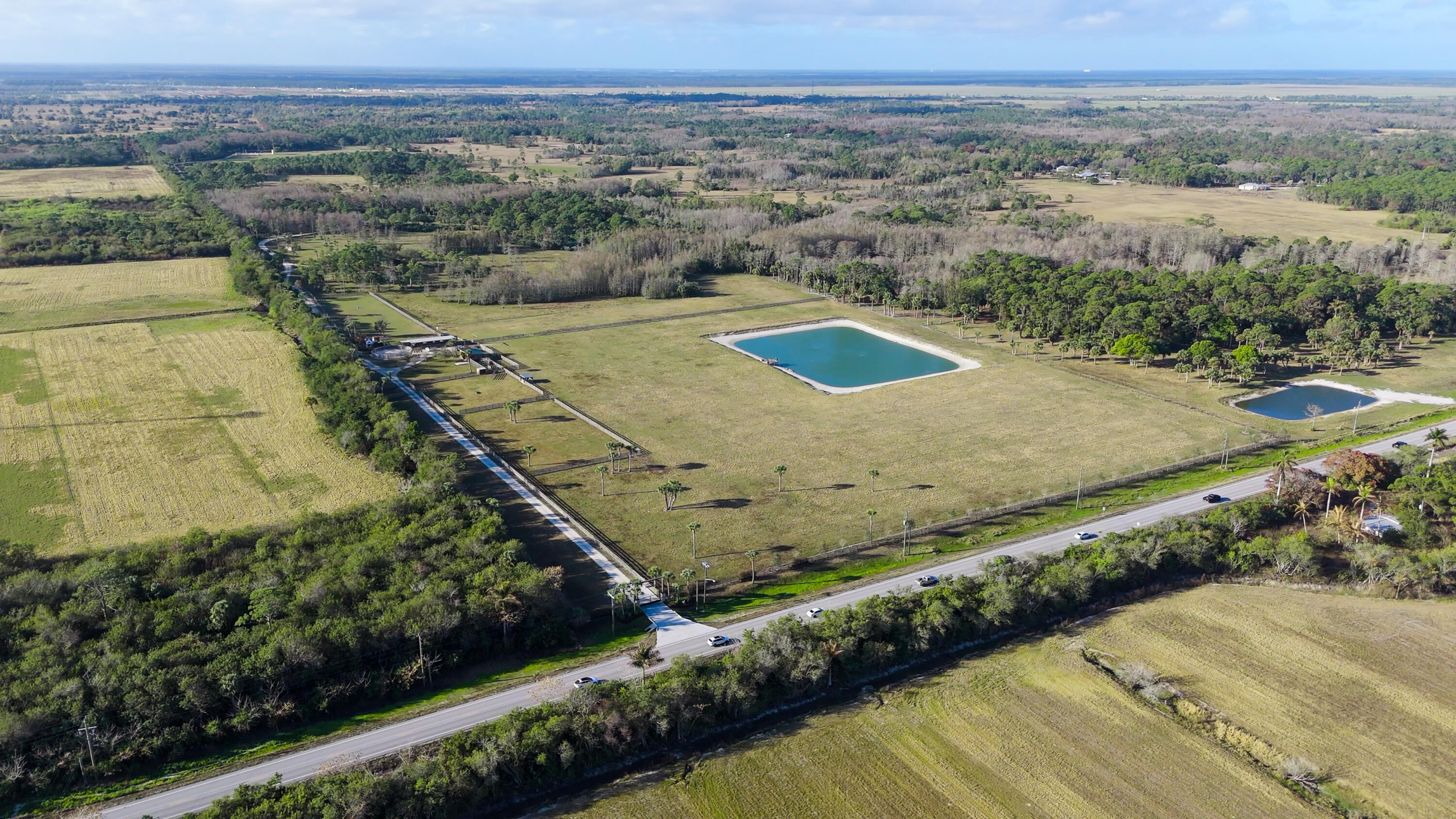4350 Se Bridge Road Property Photo 4