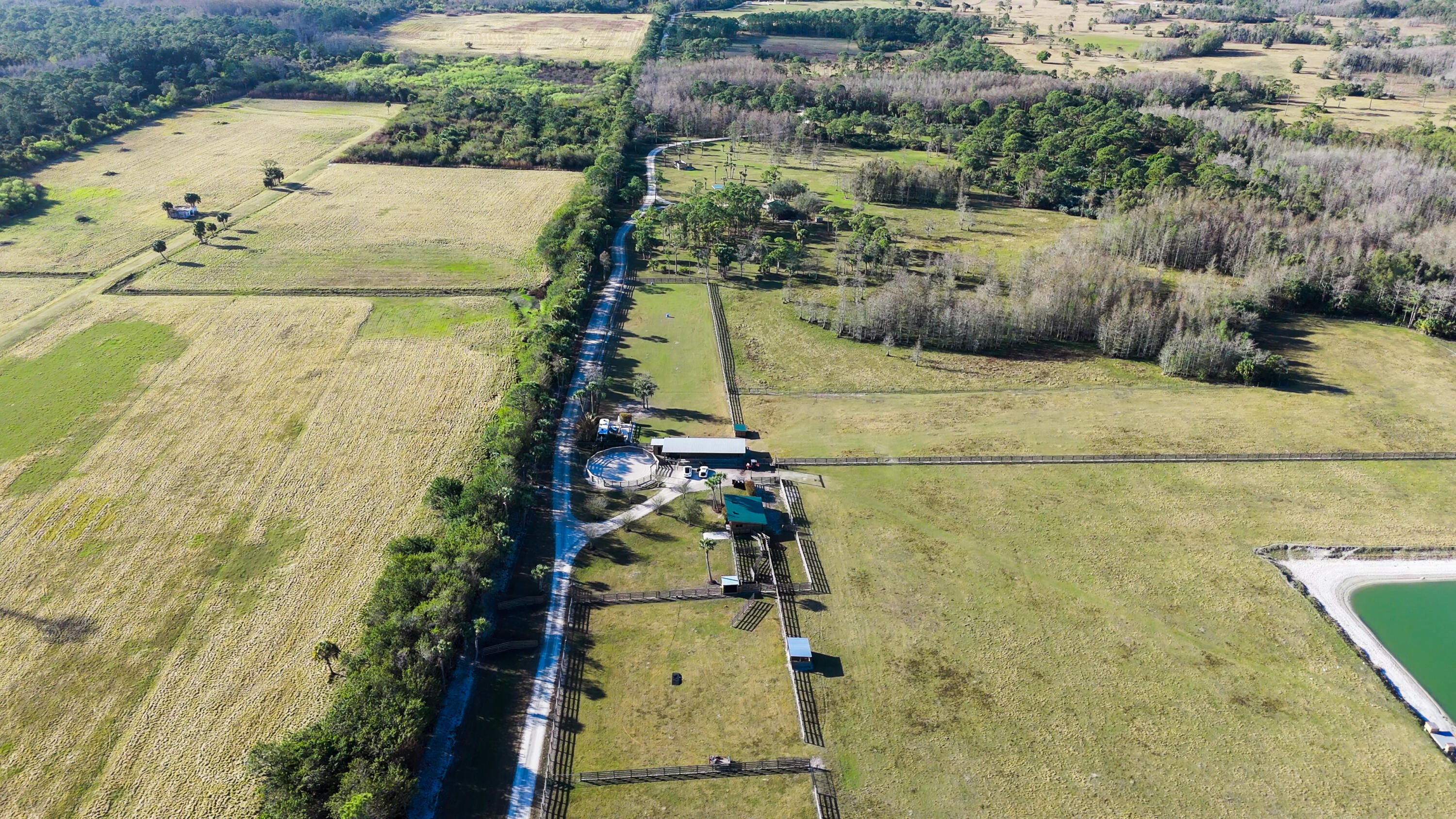 4350 Se Bridge Road Property Photo 15