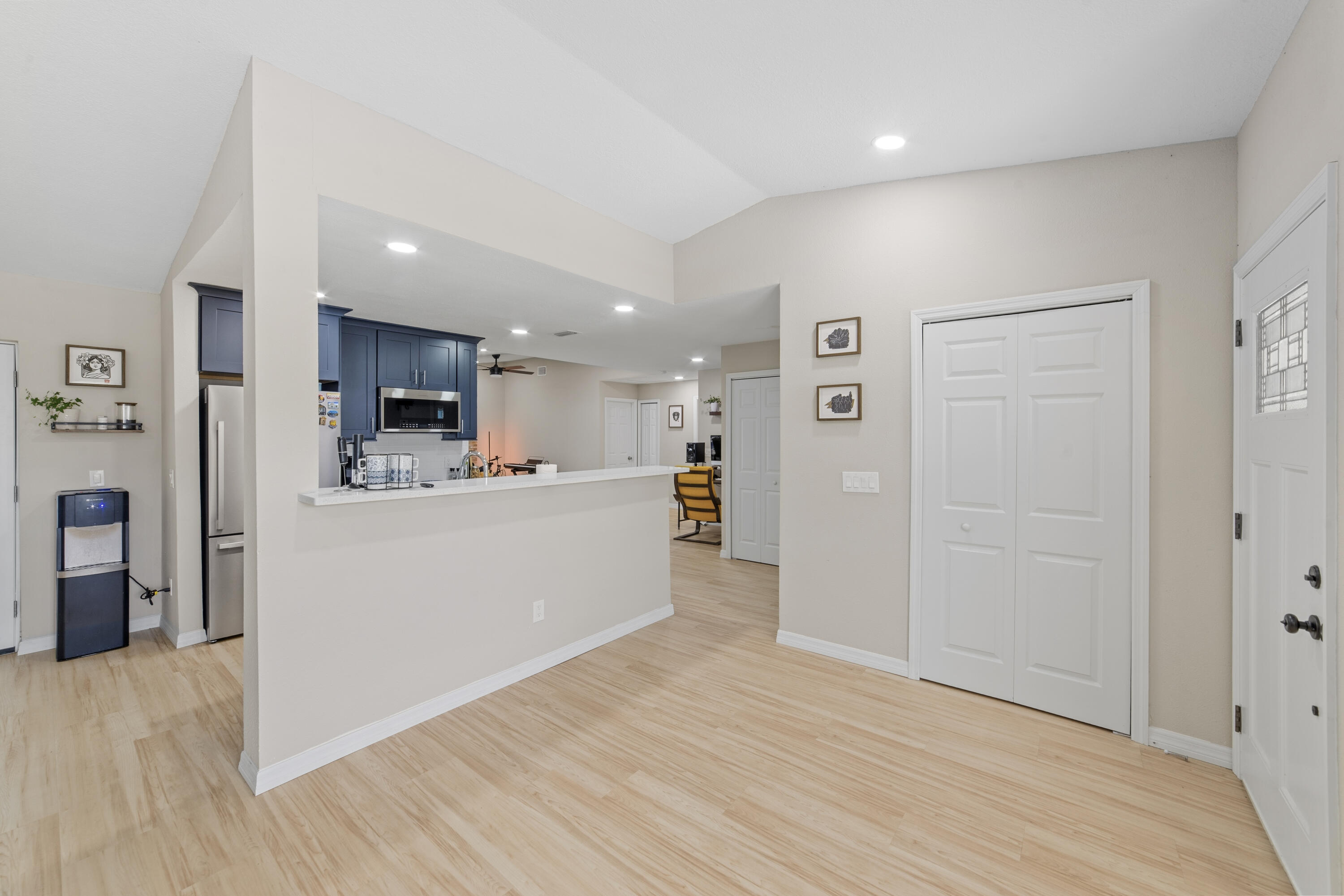 1003 Red Oak Circle Property Photo 6