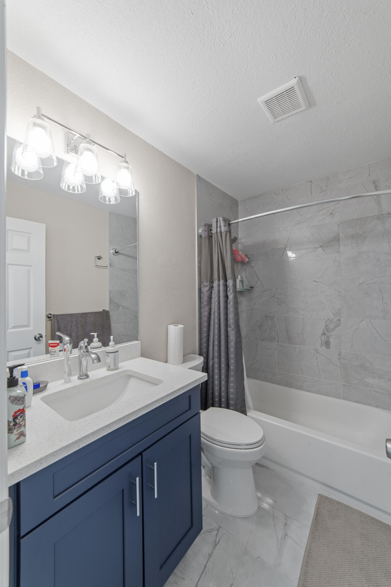 1003 Red Oak Circle Property Photo 27