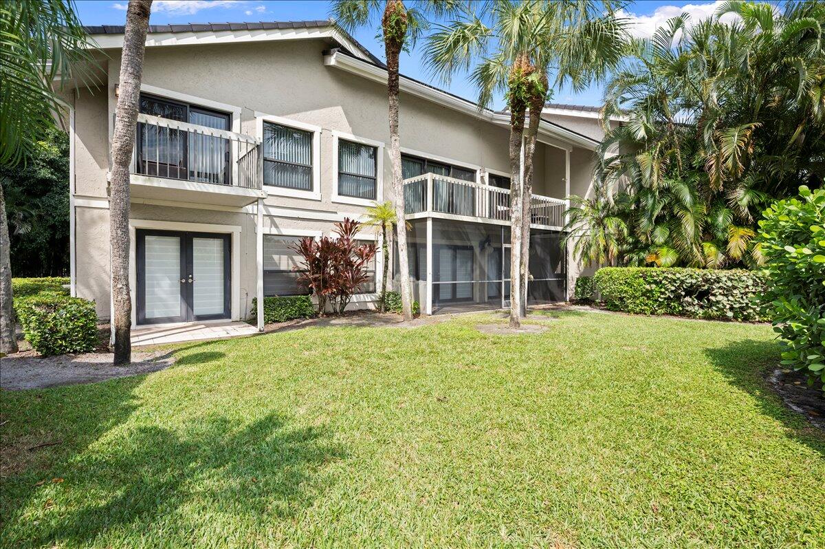 11863 Wimbledon Circle 543 Property Photo 14