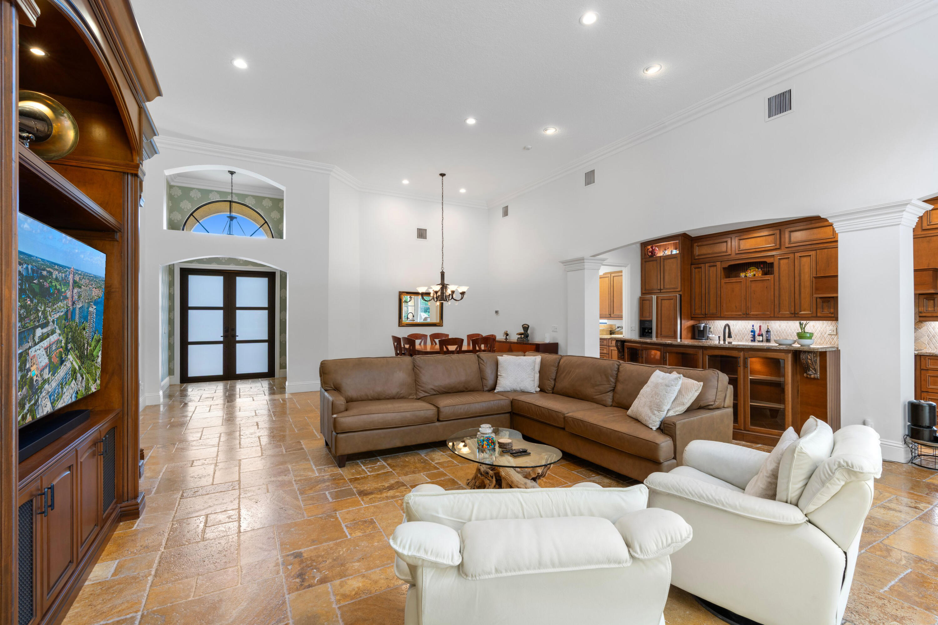 7795 La Corniche Circle Property Photo 6