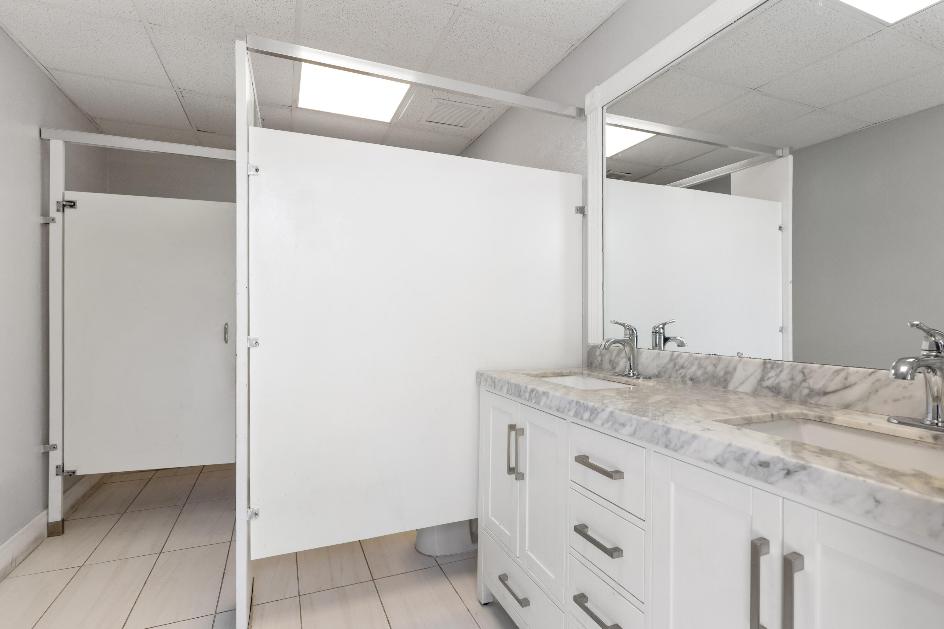 4524 Gun Club Road 203 Property Photo 4