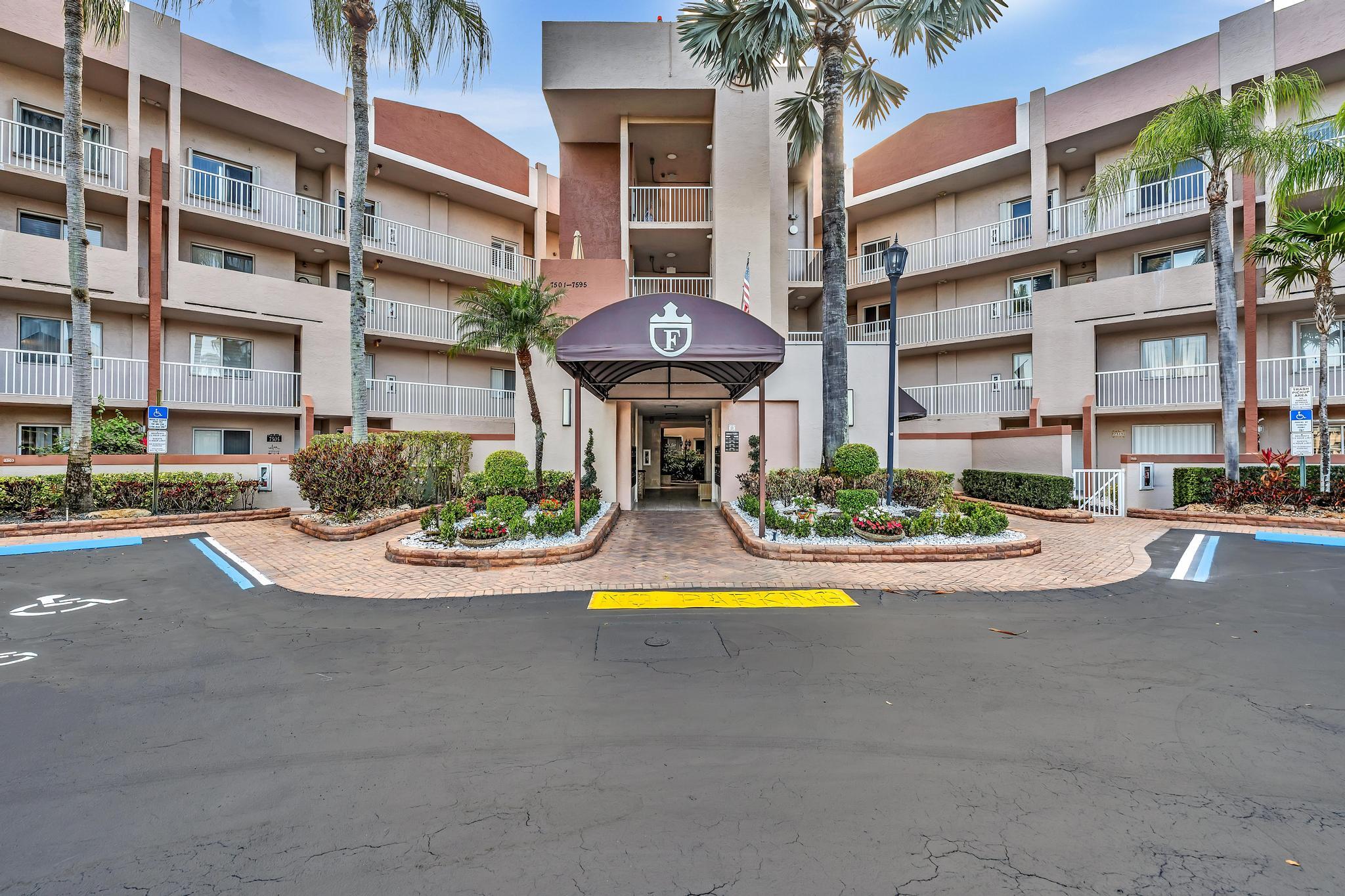 7557 GRANVILLE Drive 305