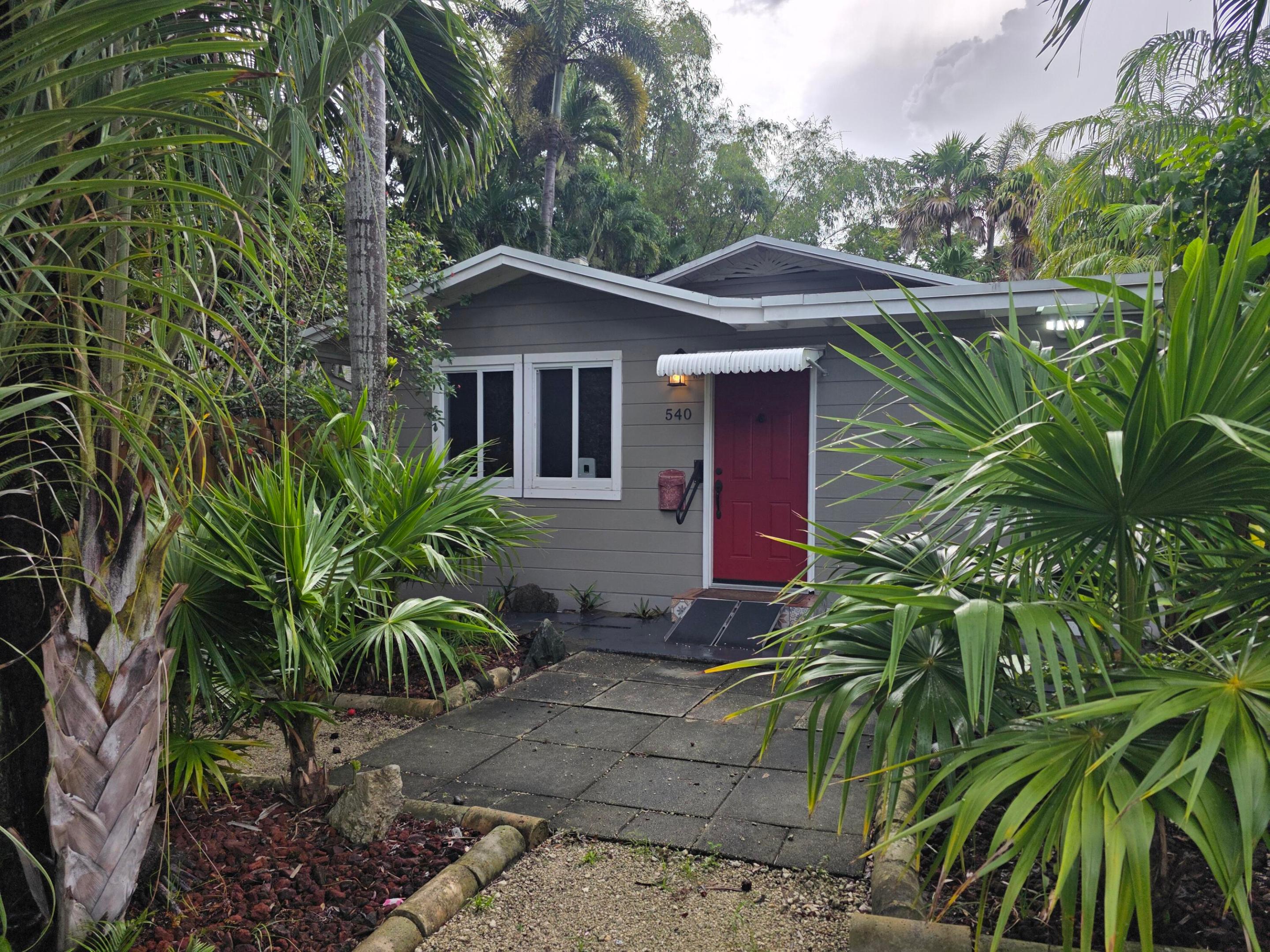 540 Sw 14th Avenue Property Photo 3
