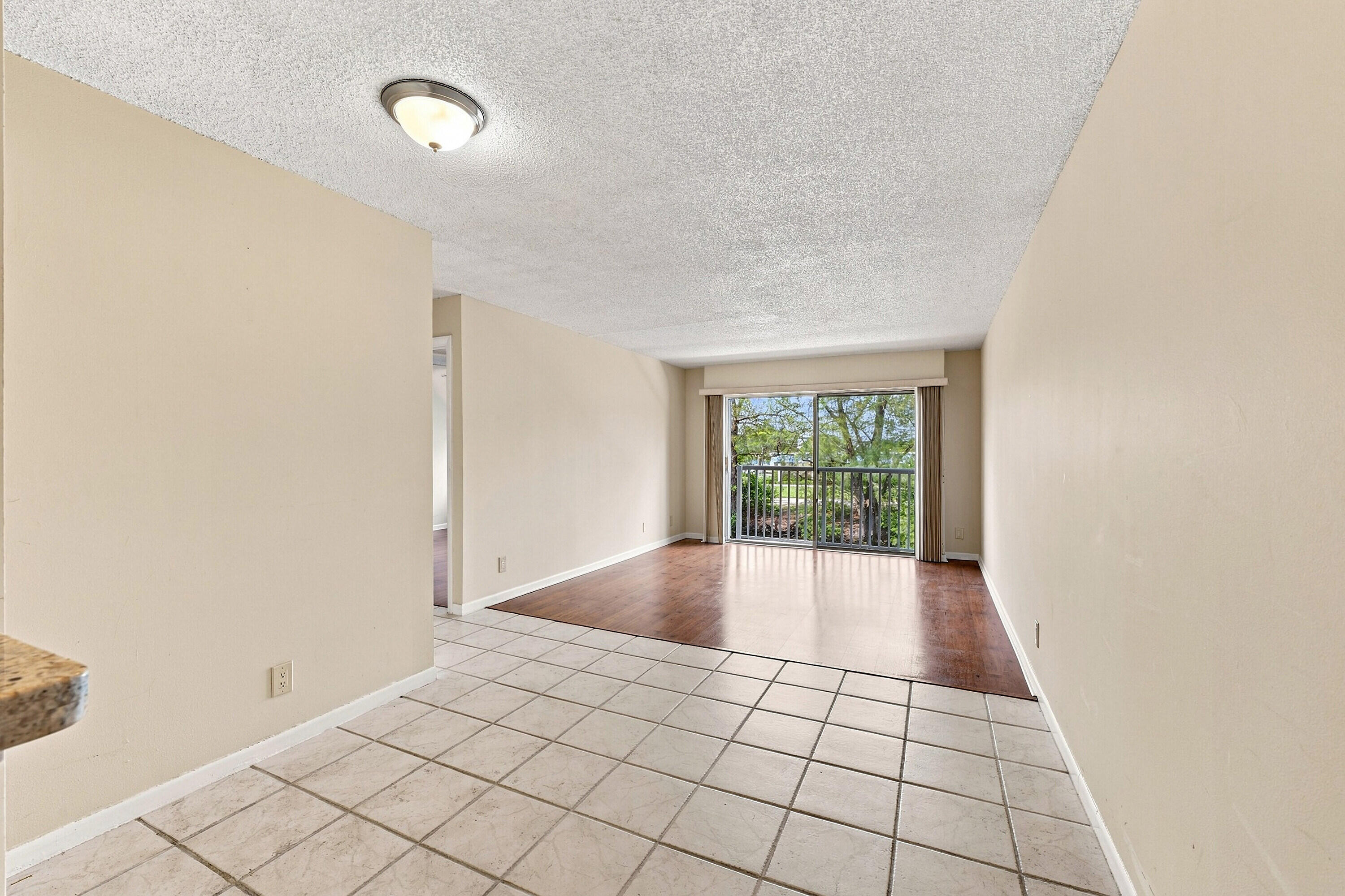 5951 Ne 14th Lane 204n Property Photo 26