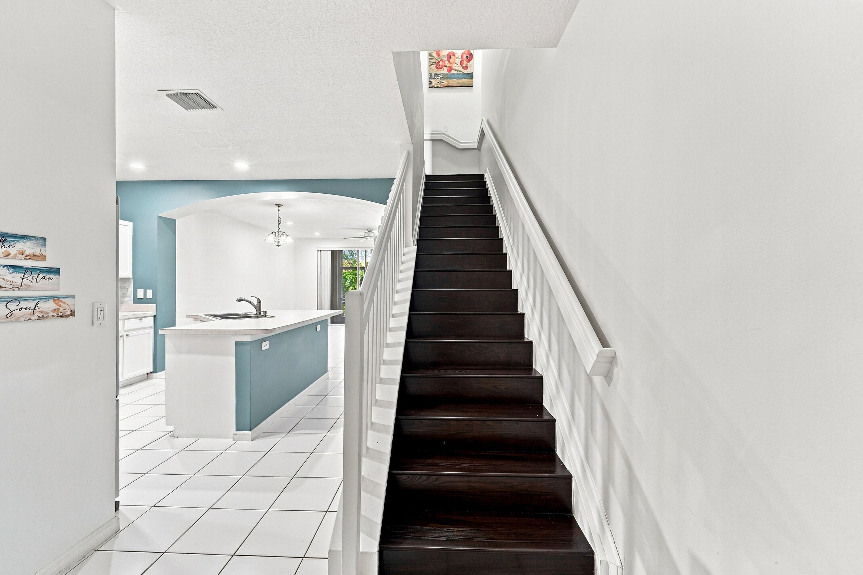 9695 Porta Leona Lane Property Photo 5