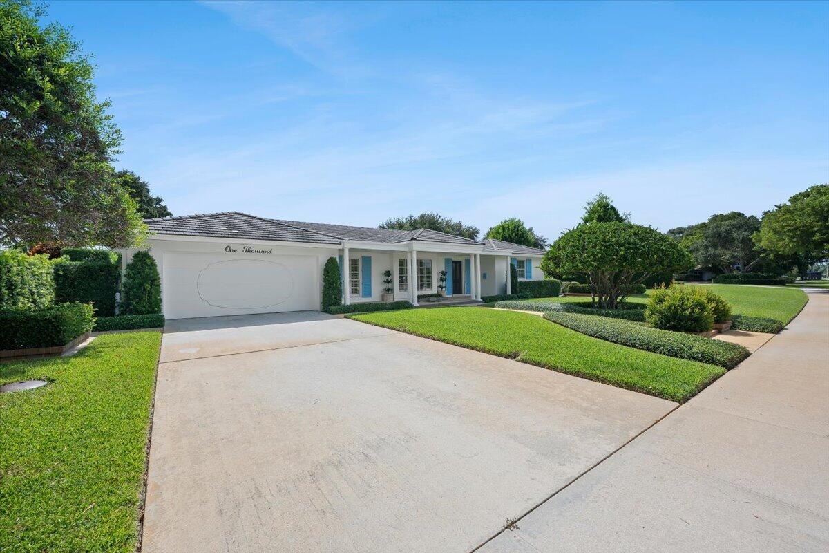 1000 Country Club Drive Property Photo 4
