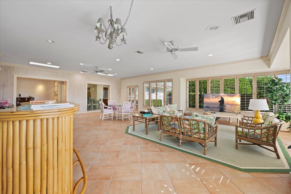 1000 Country Club Drive Property Photo 26