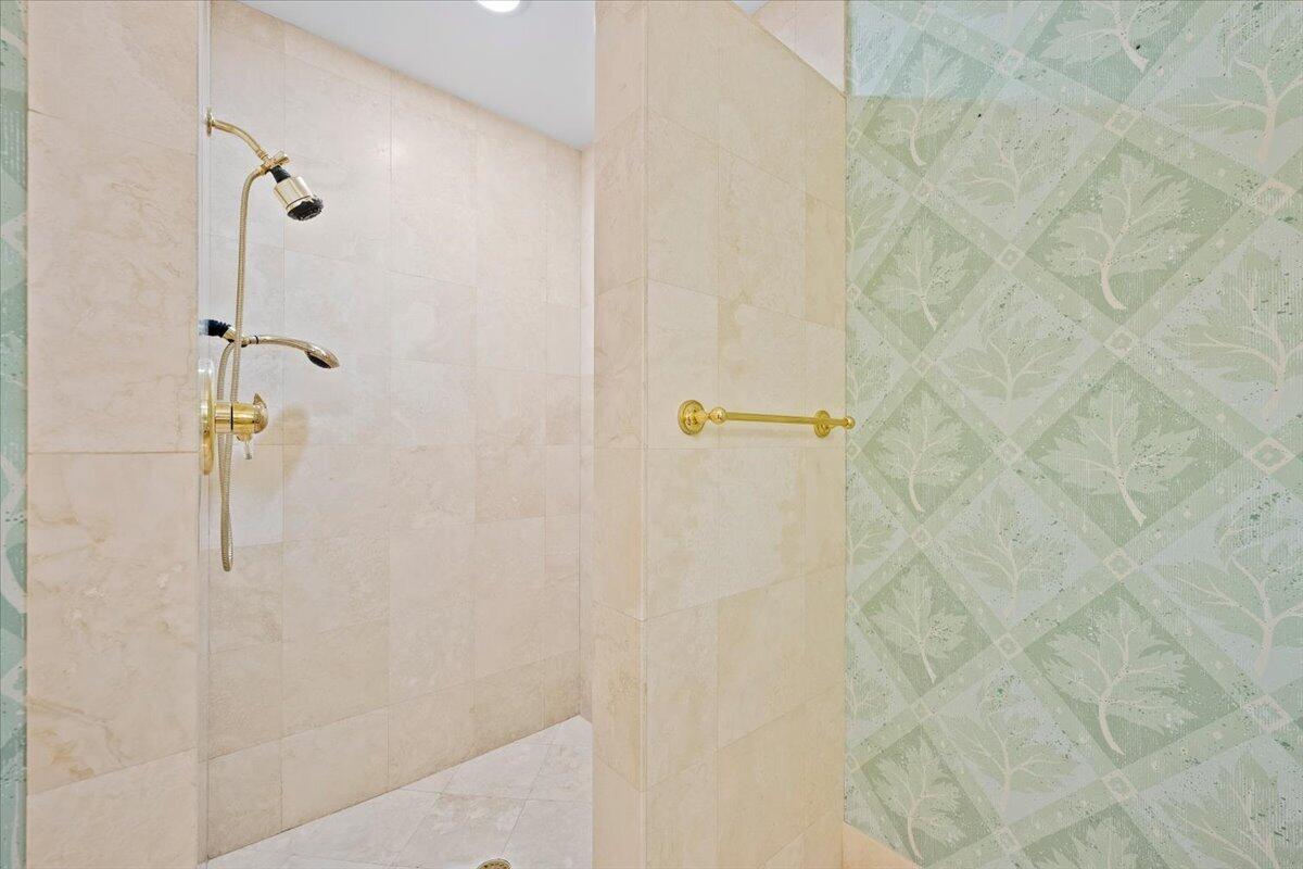 1000 Country Club Drive Property Photo 31