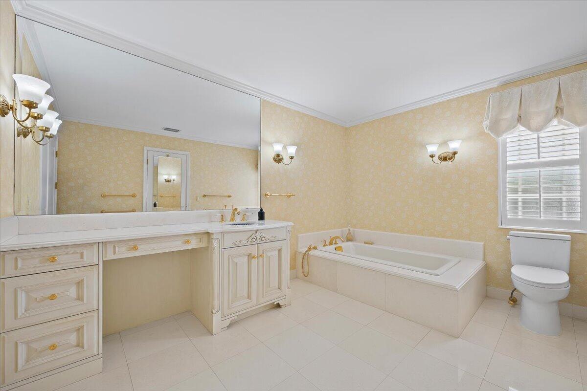 1000 Country Club Drive Property Photo 38