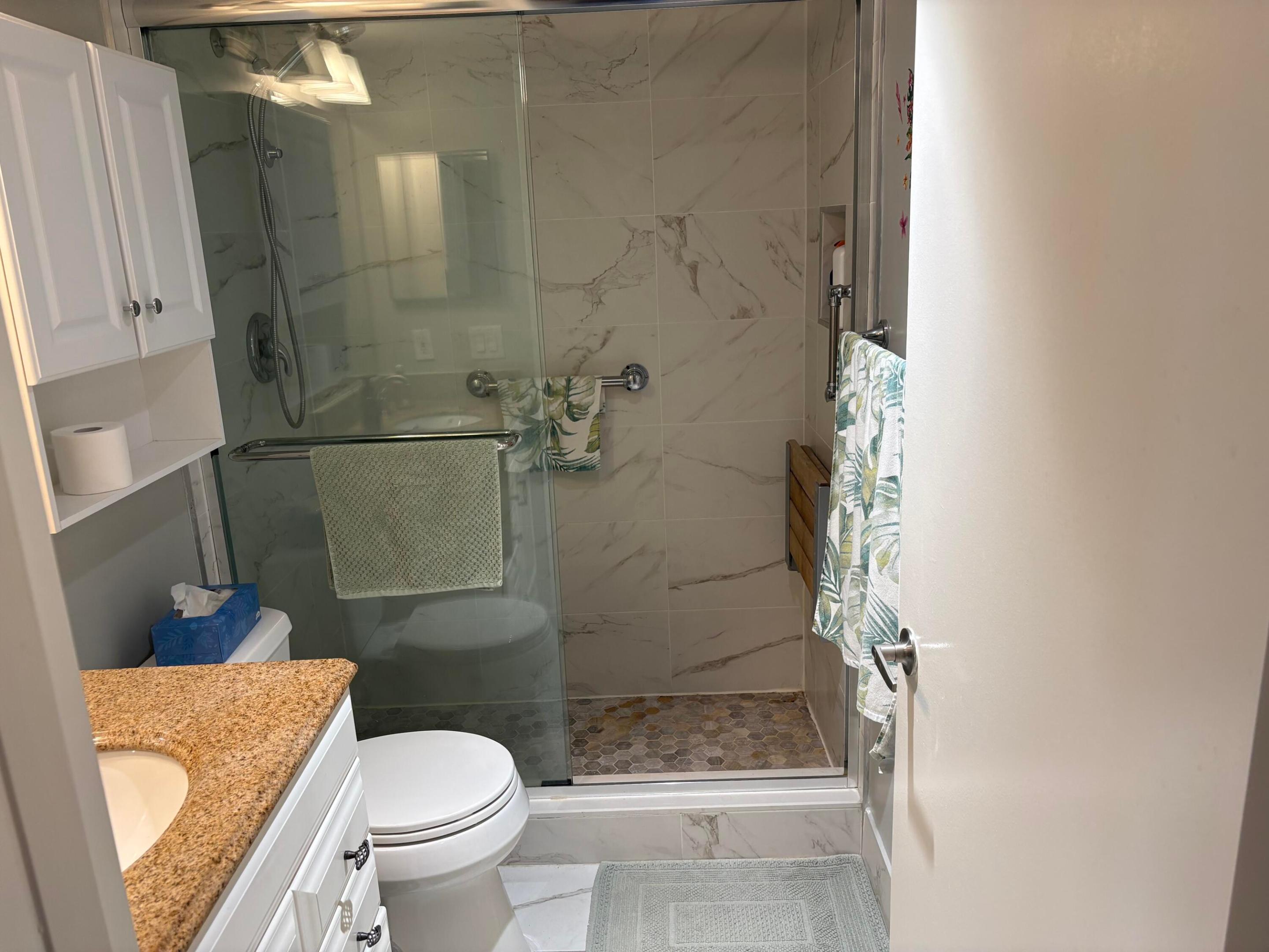 4070 Guildford D Property Photo 9