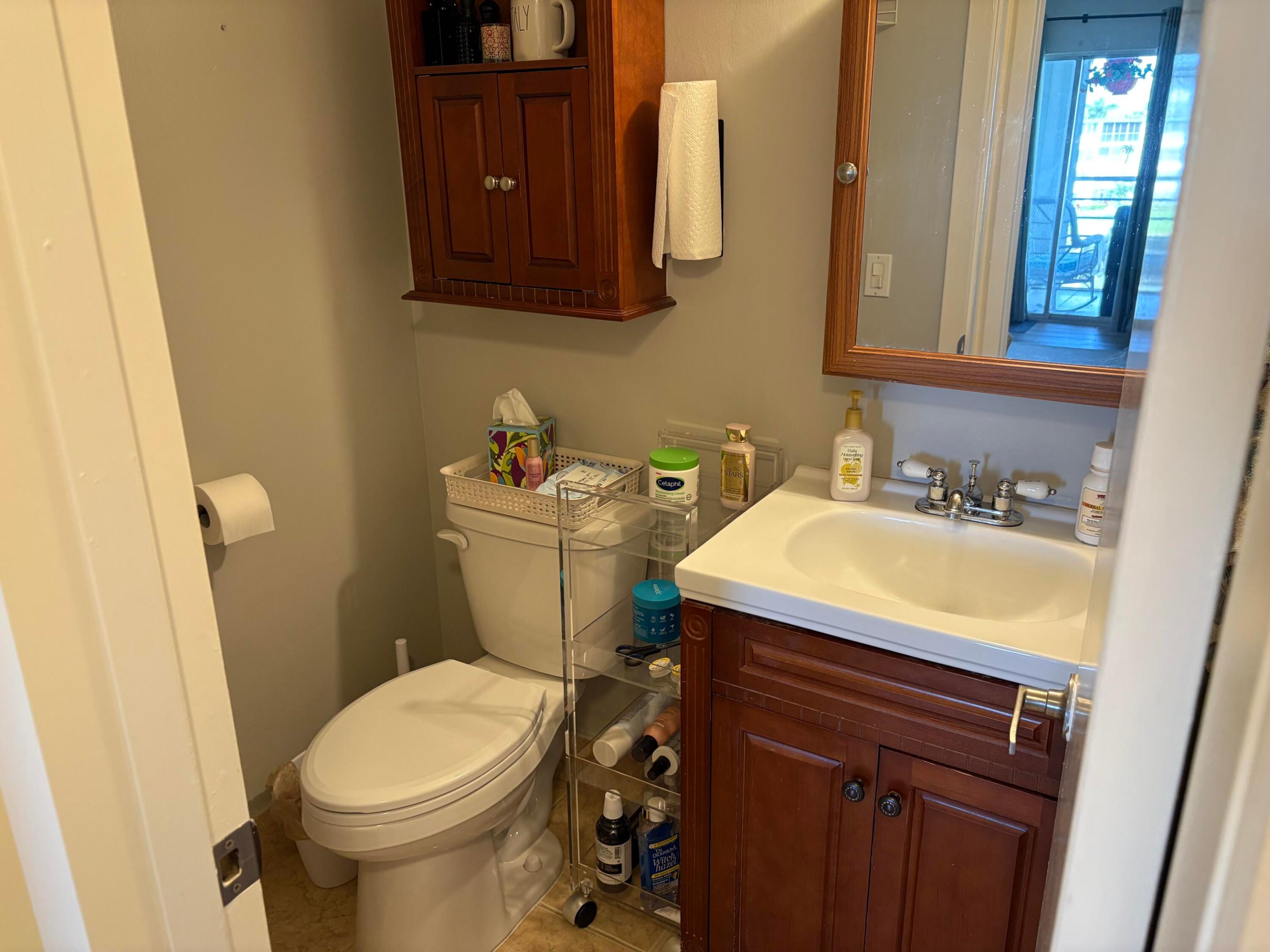 4070 Guildford D Property Photo 11