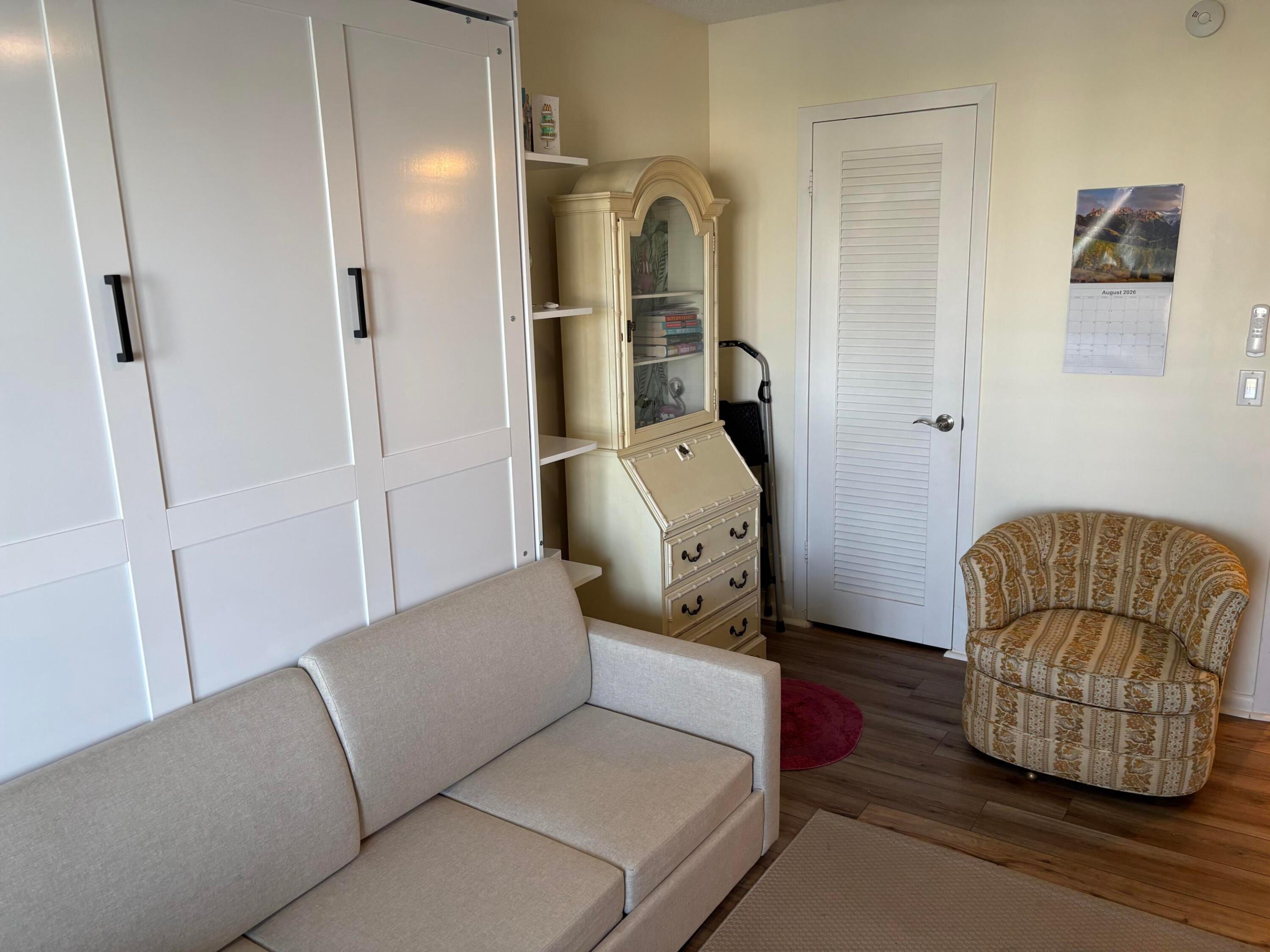 4070 Guildford D Property Photo 18