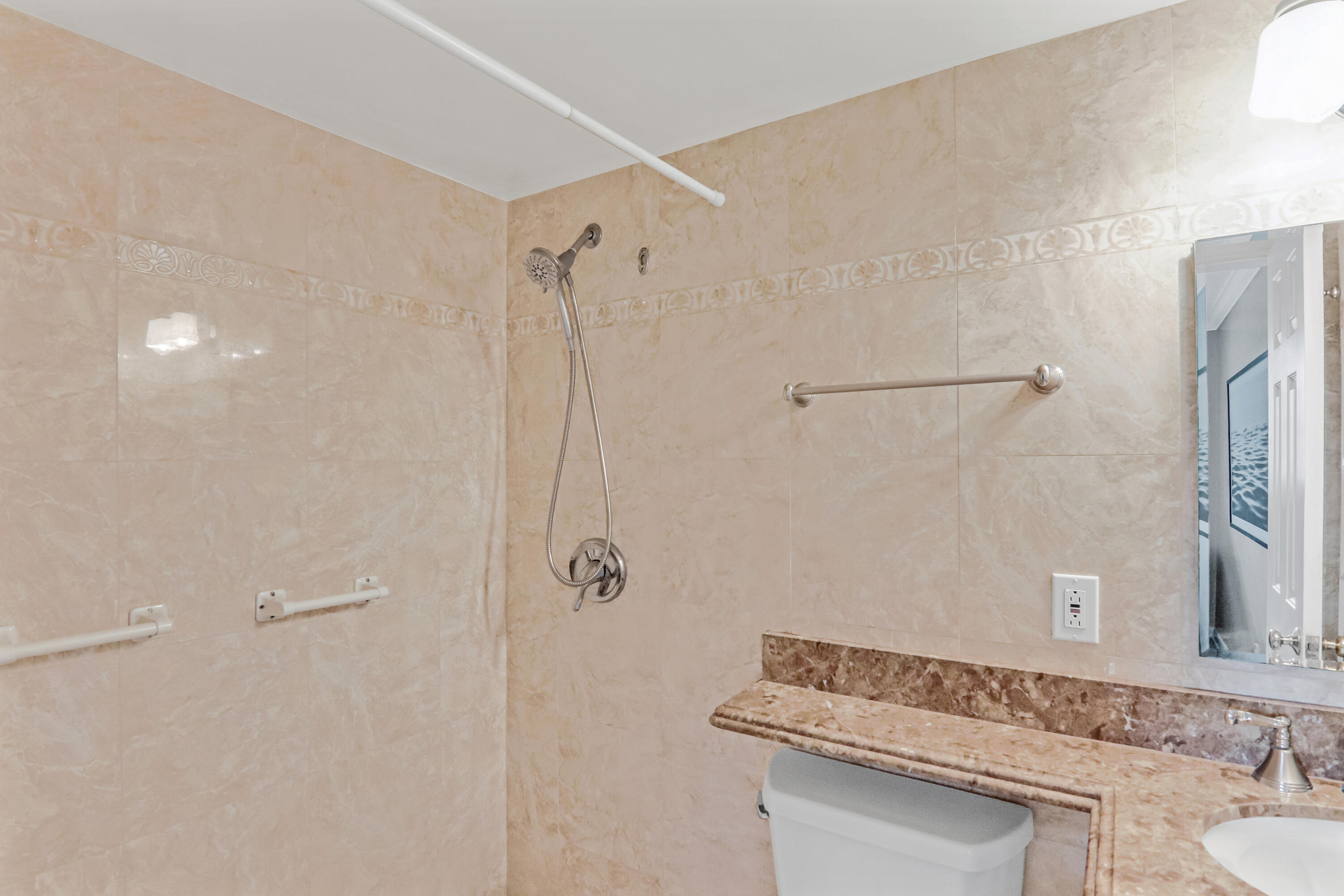 139 Sunrise Avenue 103 Property Photo 12