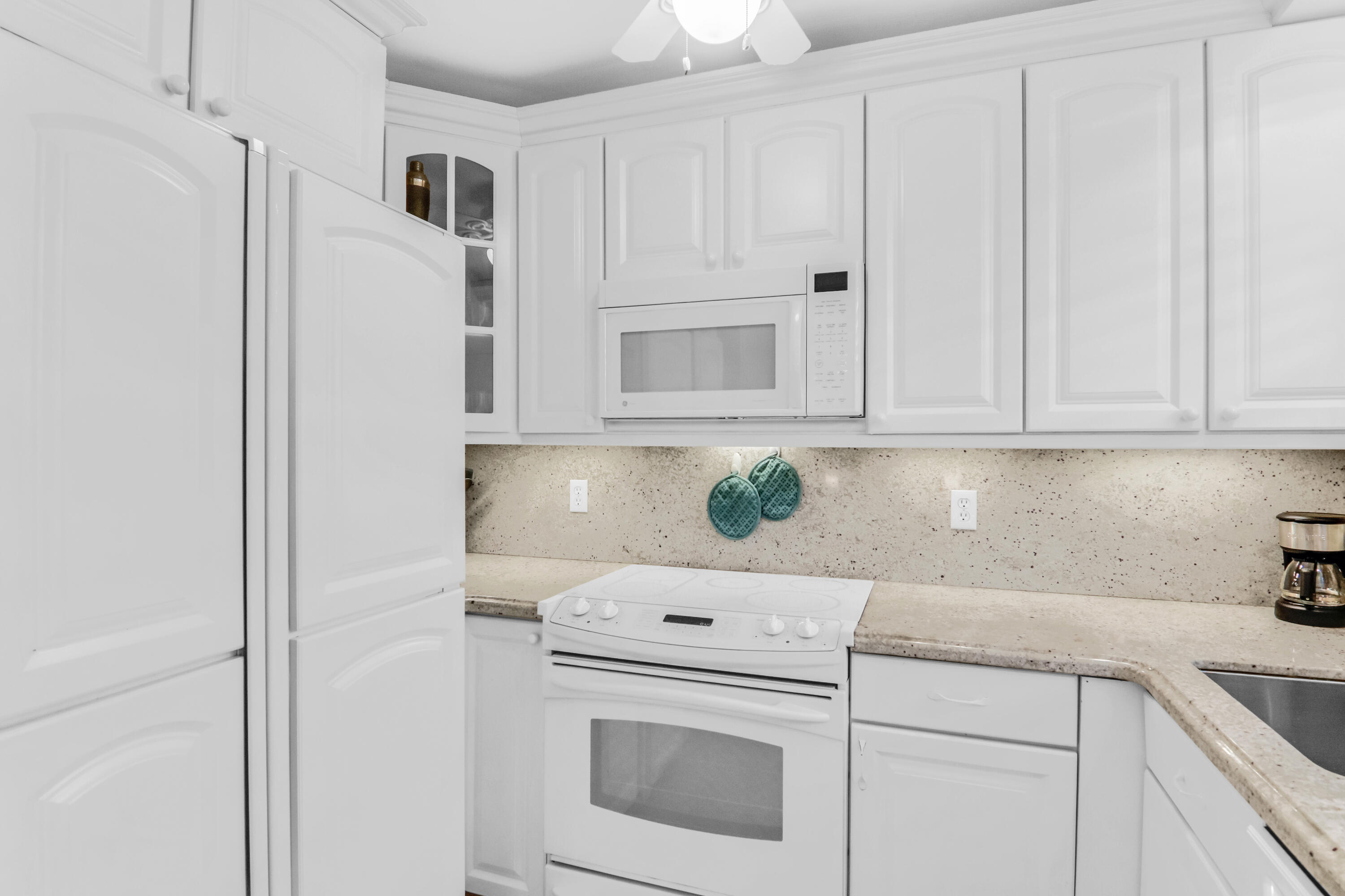 139 Sunrise Avenue 103 Property Photo 17