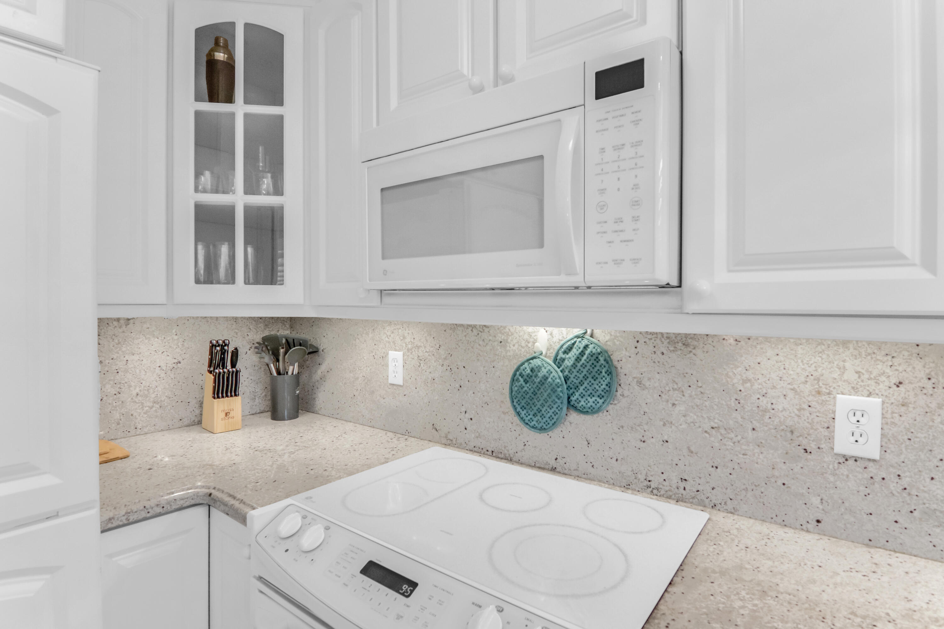 139 Sunrise Avenue 103 Property Photo 20