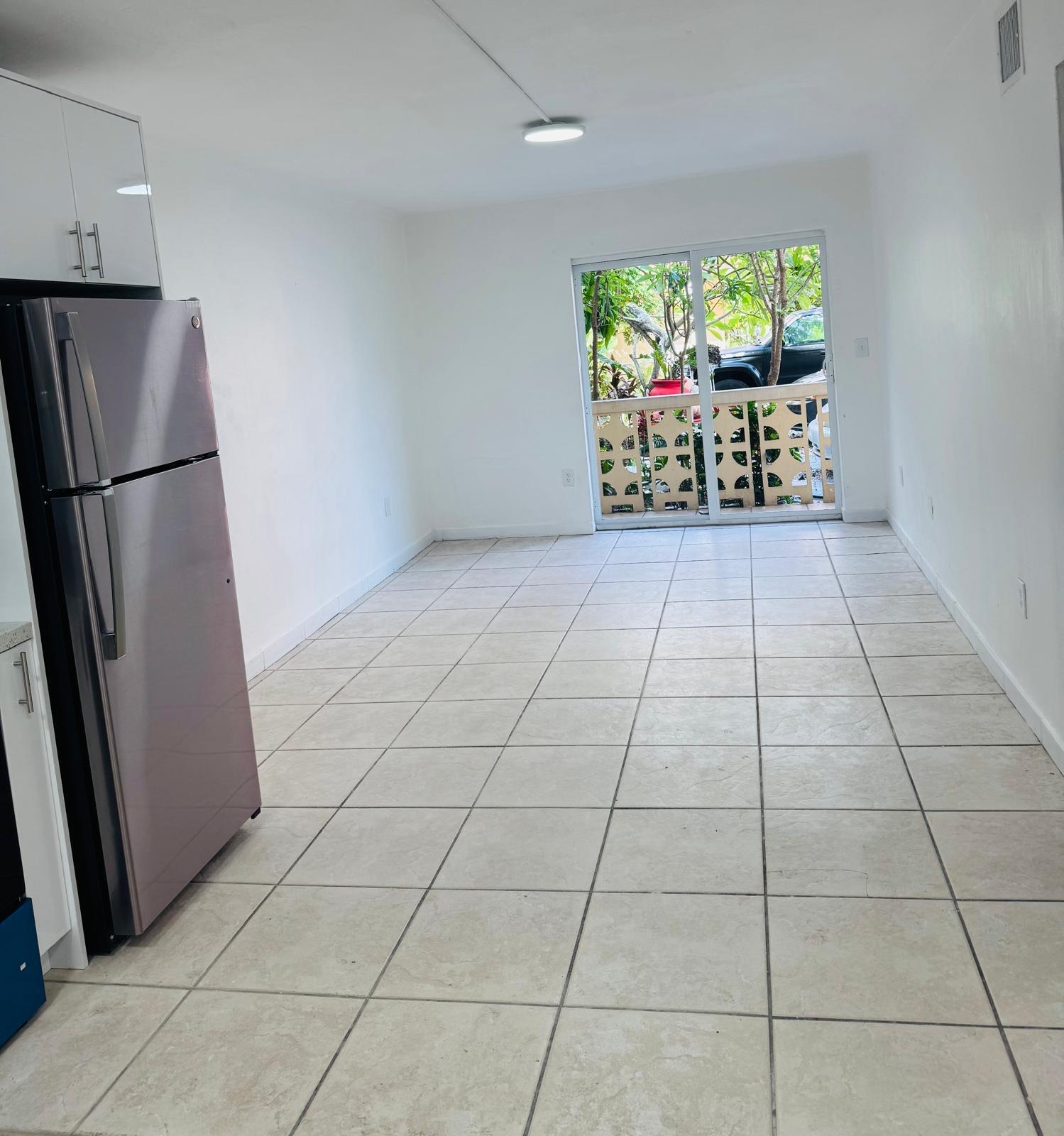 2441 Nw 13th Street 65 Property Photo 4