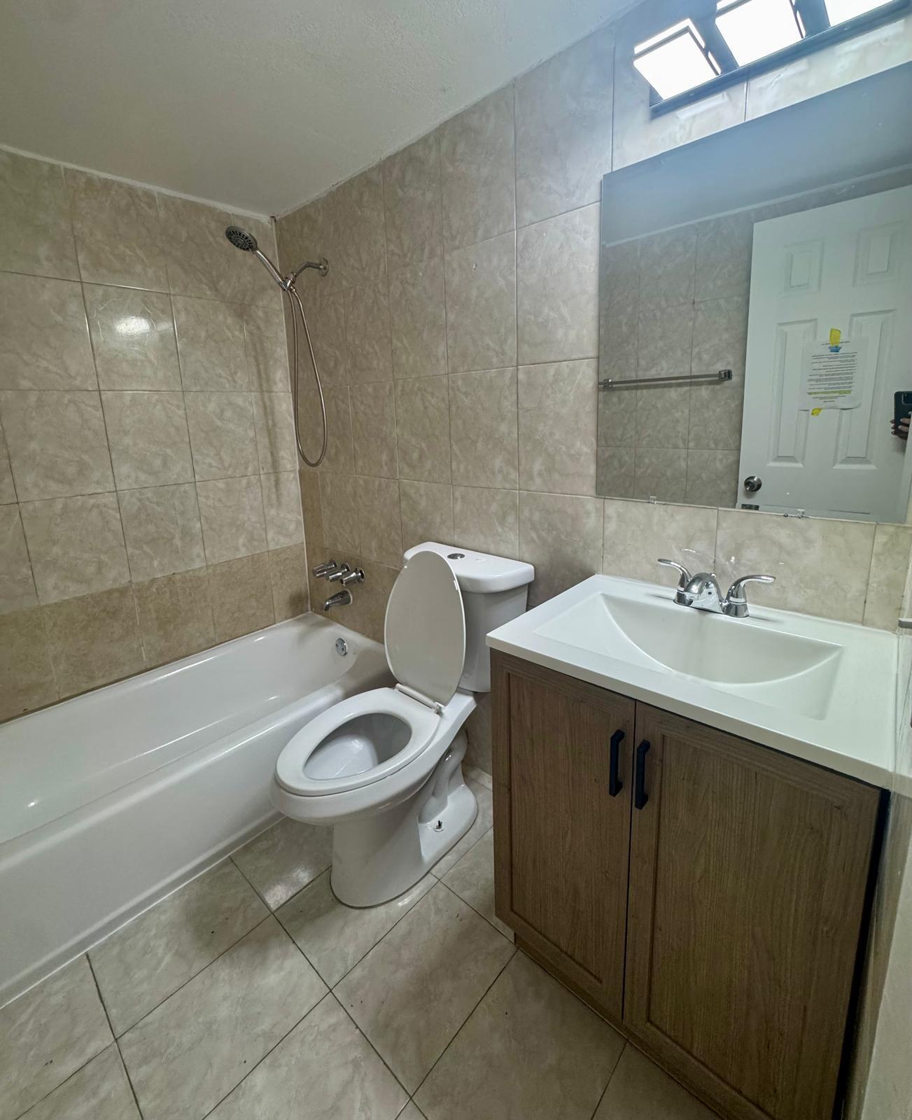2441 Nw 13th Street 65 Property Photo 8
