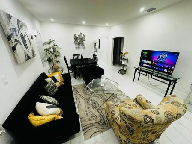 55 Nw 47th Street Property Photo 13