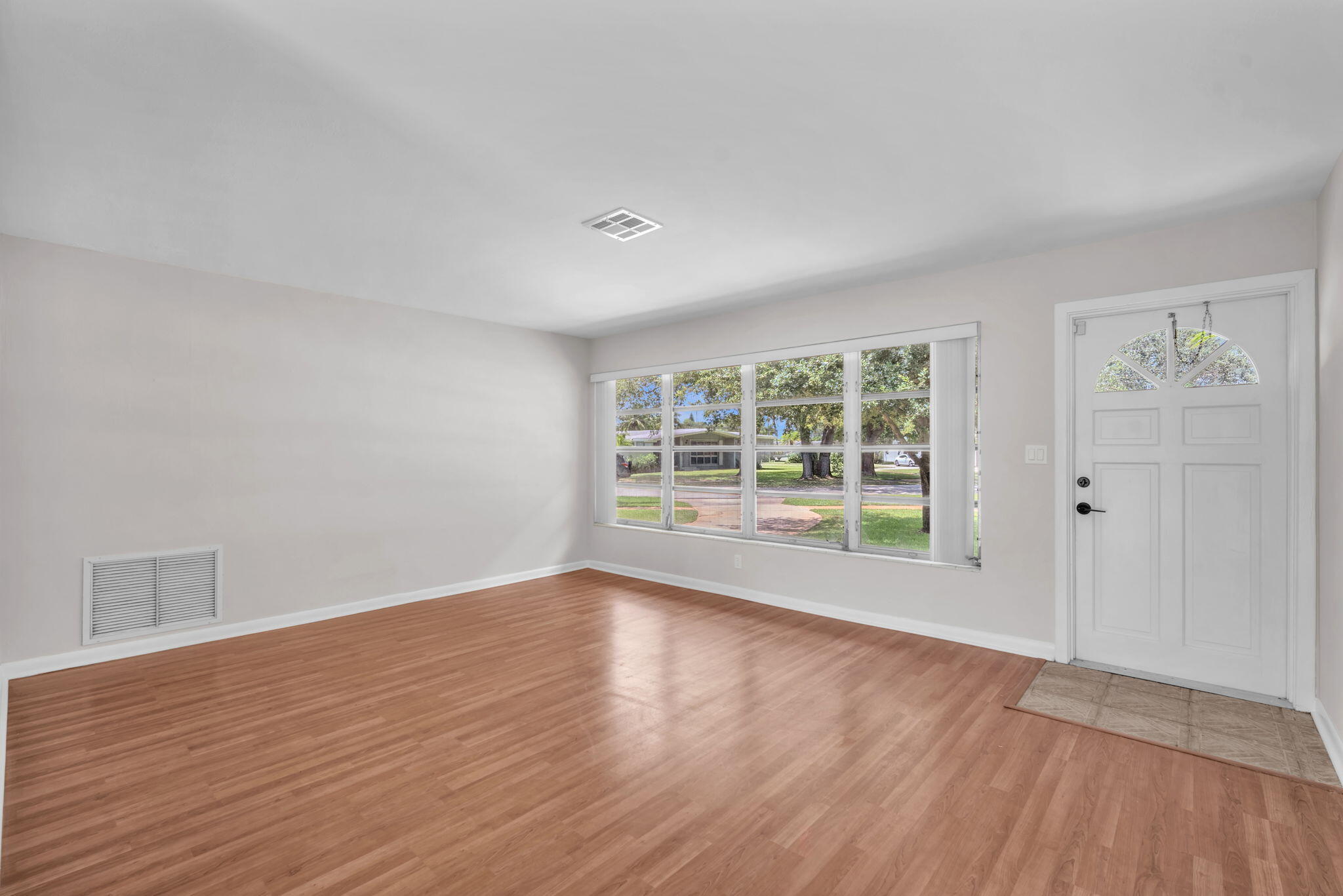 145 Greenbrier Drive Property Photo 1