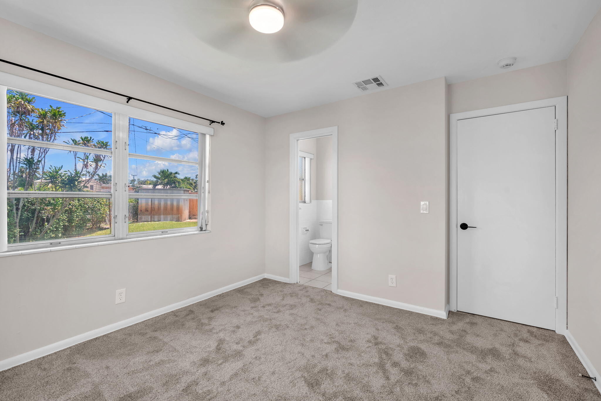 145 Greenbrier Drive Property Photo 15