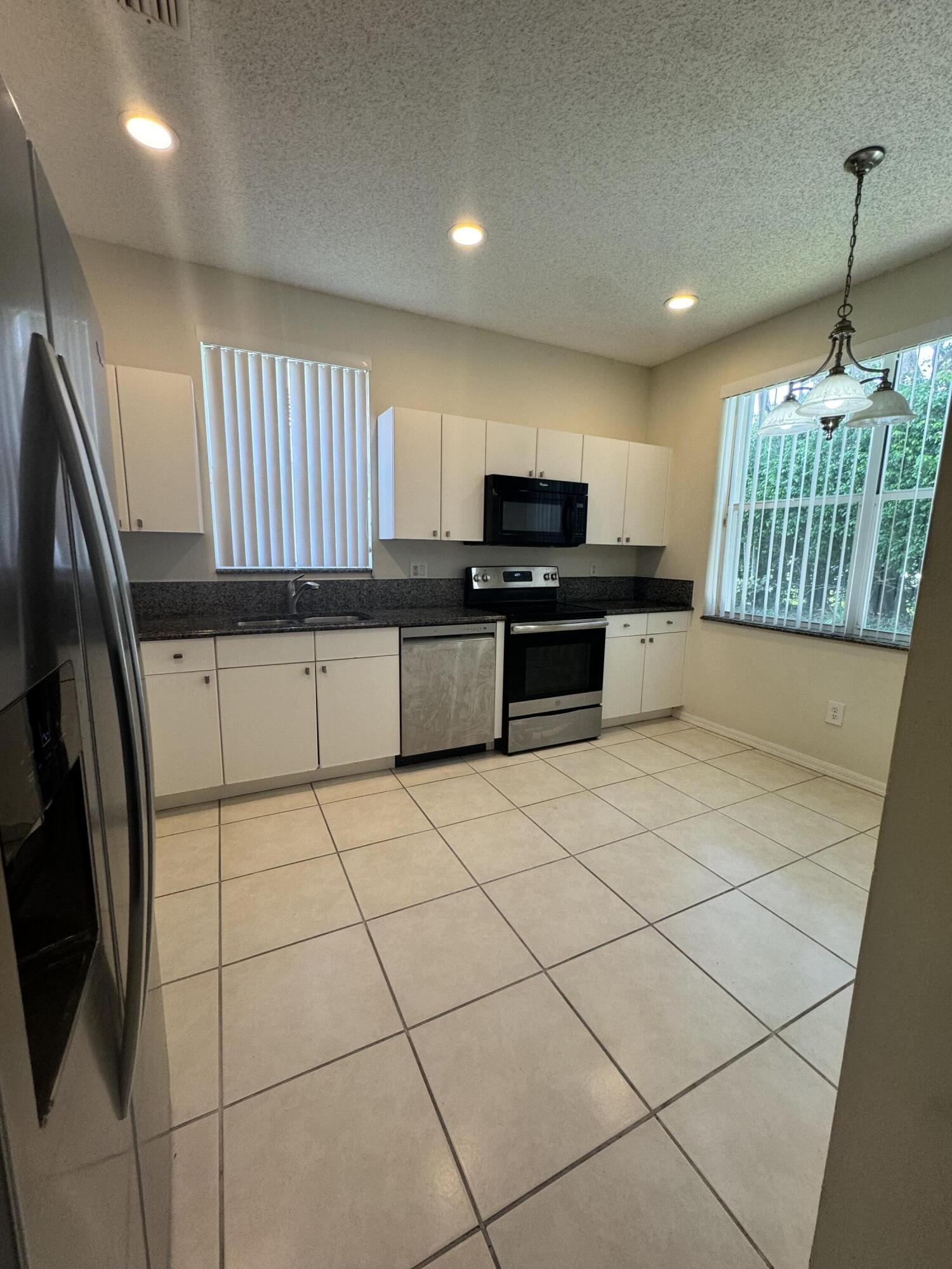 10895 Fillmore Drive Property Photo 2