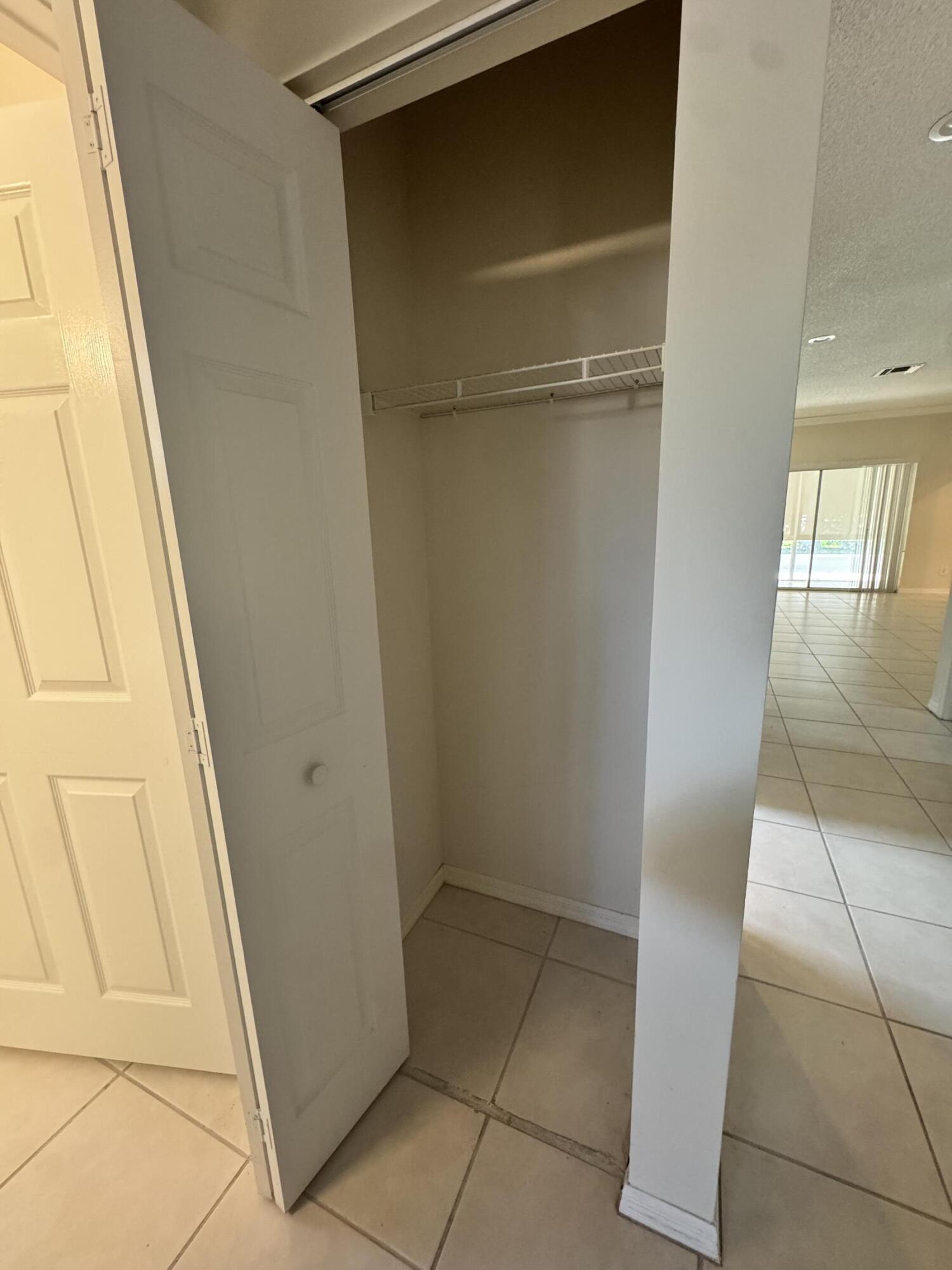 10895 Fillmore Drive Property Photo 11