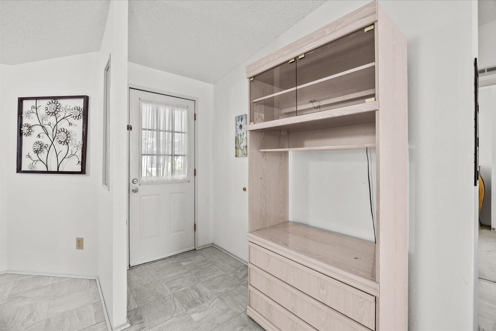 8498 Lavender Court Property Photo 4
