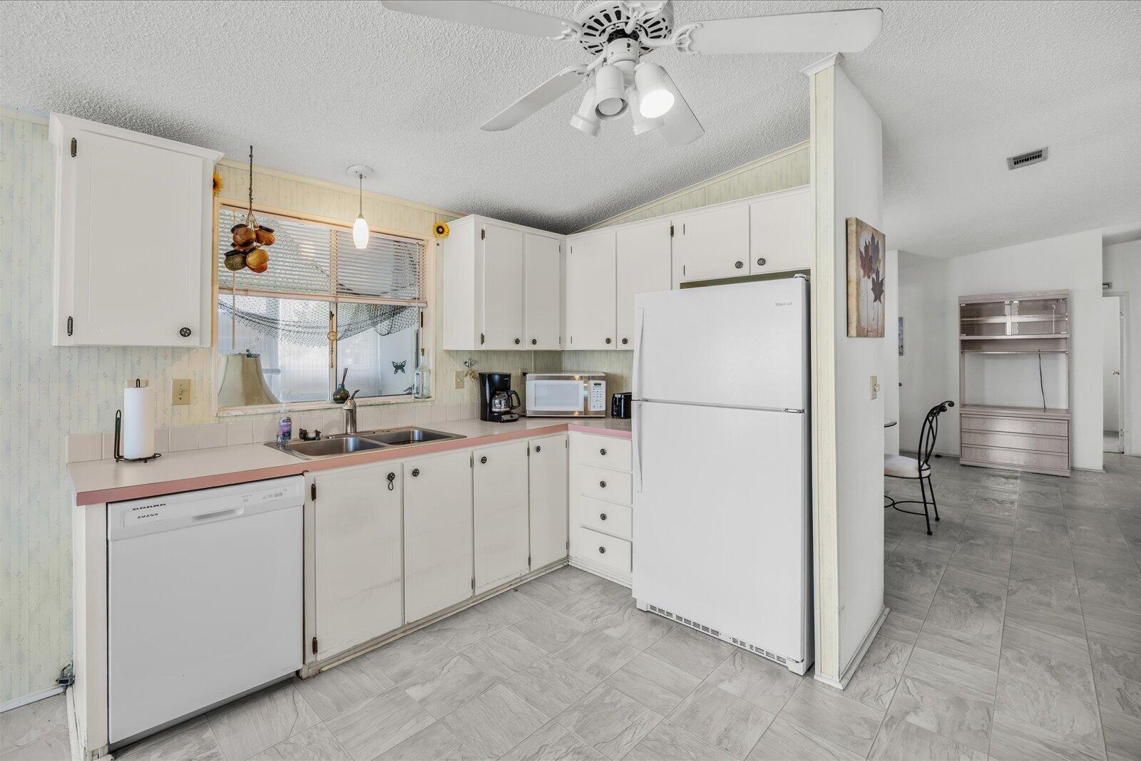 8498 Lavender Court Property Photo 11