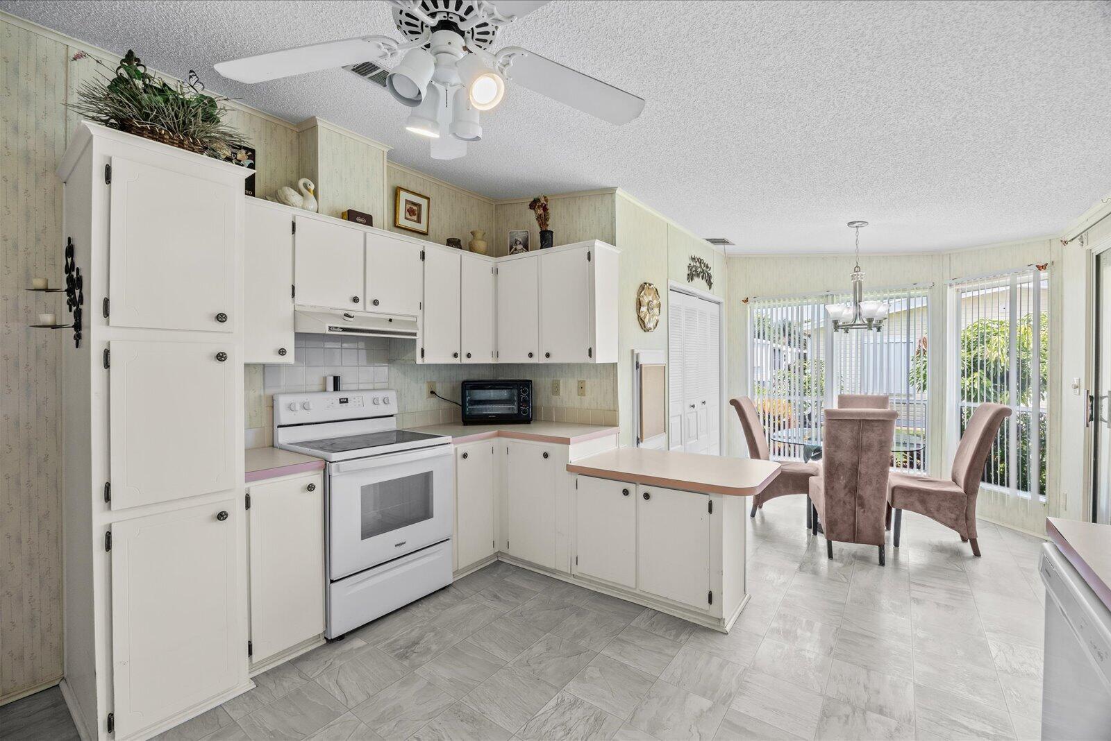8498 Lavender Court Property Photo 12