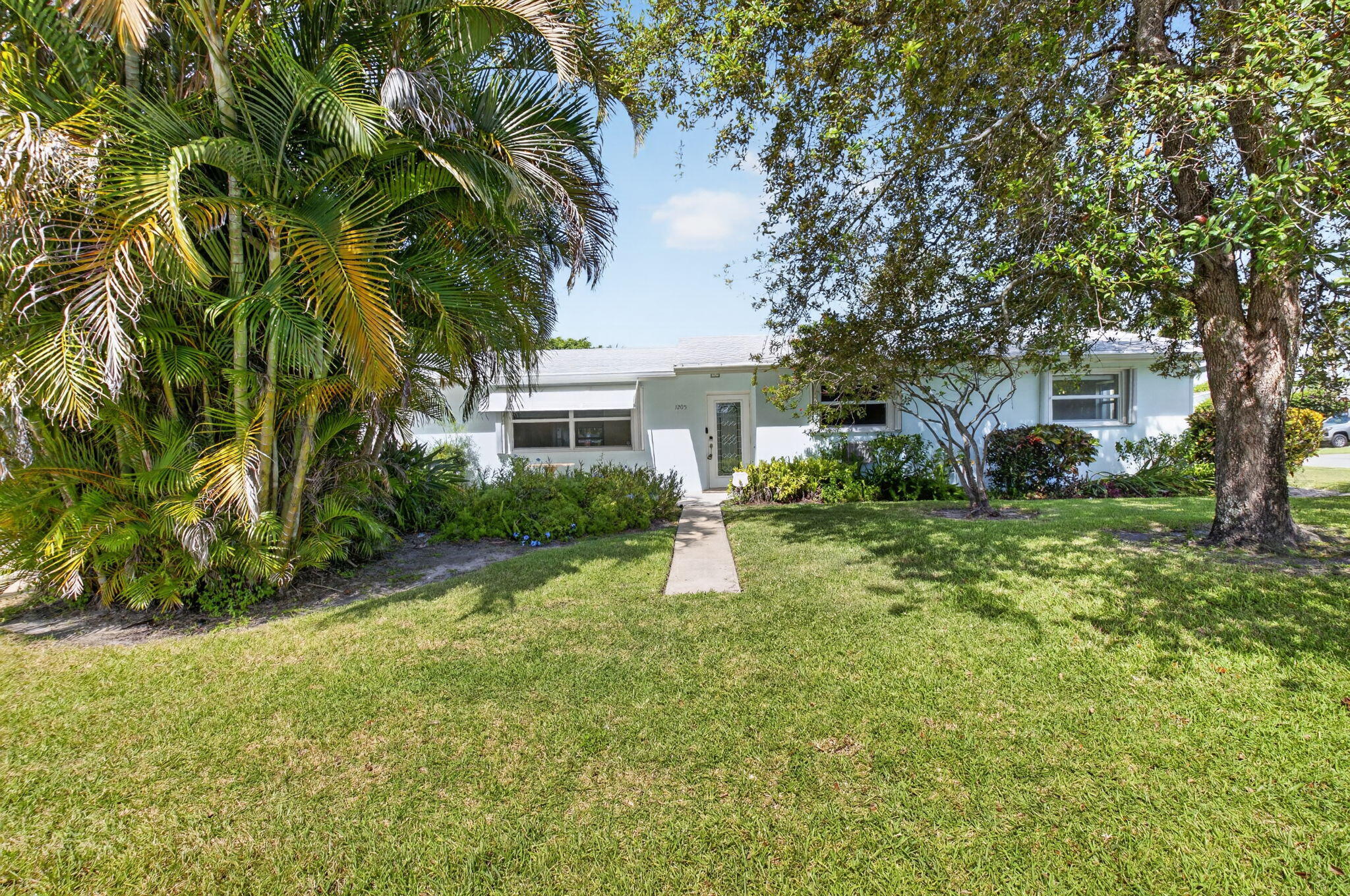 1205 Sw 1st Street Property Photo 1