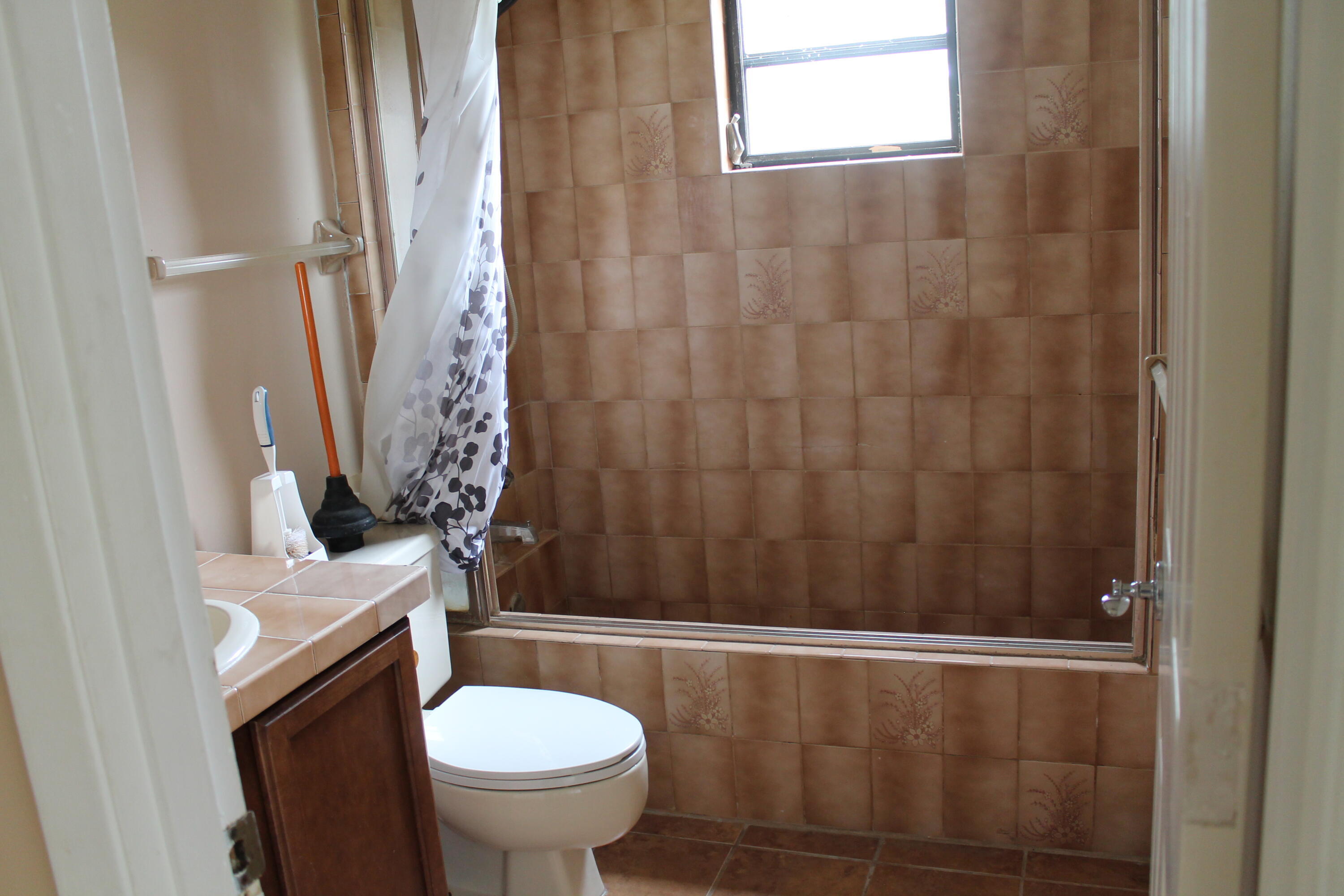 7003 Sw 39th Street Property Photo 9