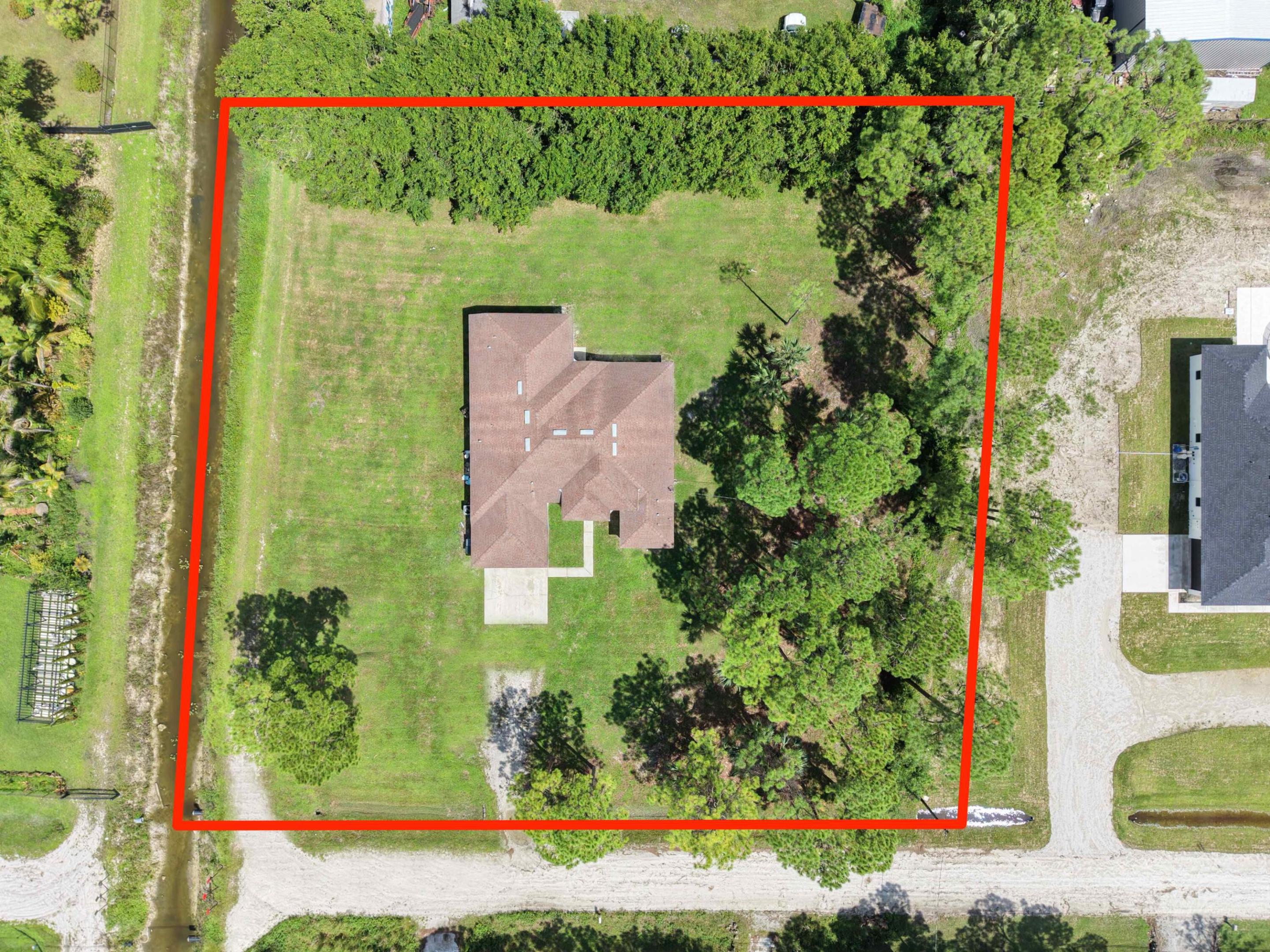 13753 78th Place N Property Photo 1