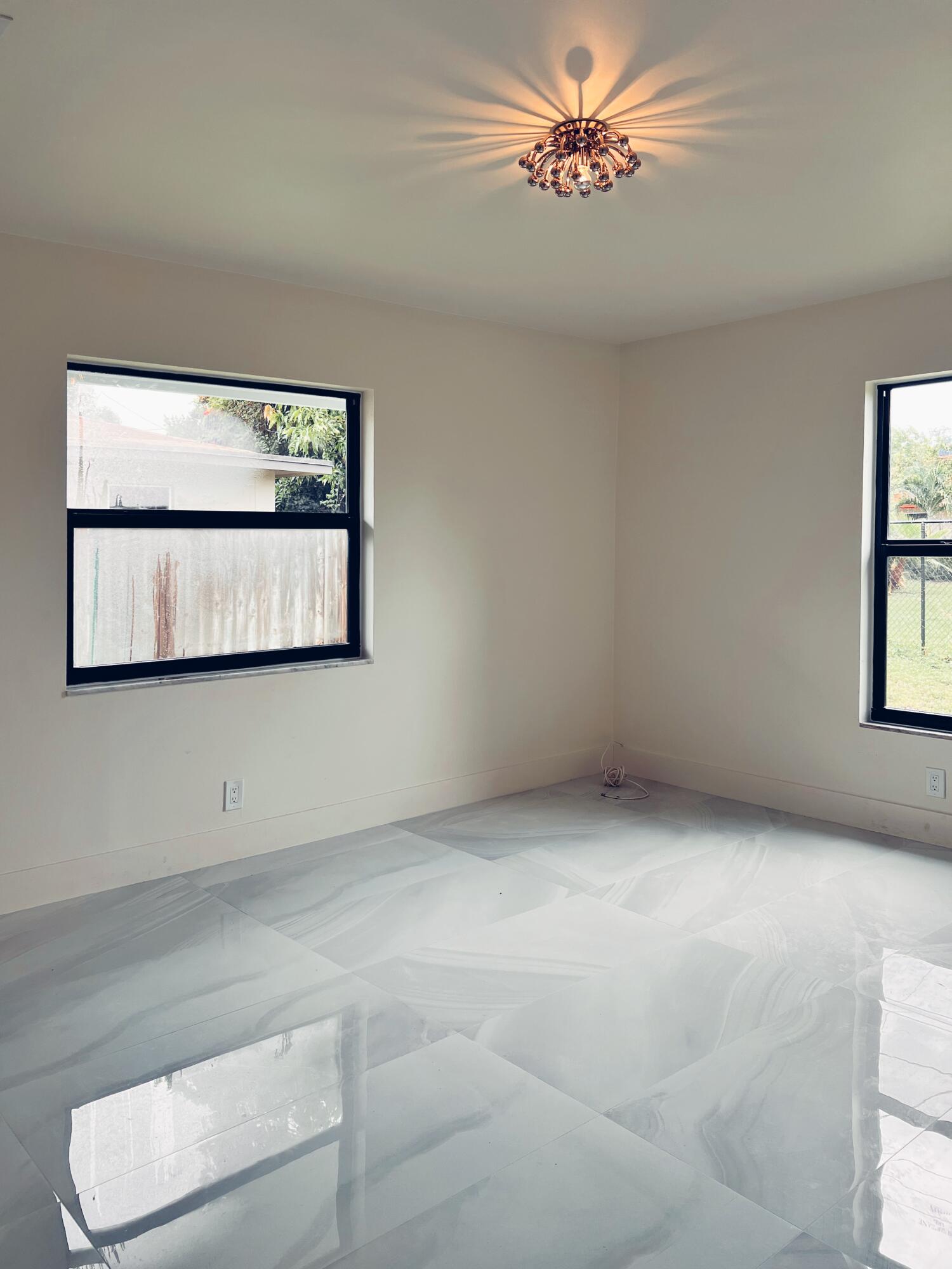 9287 Sunrise Drive Property Photo 26