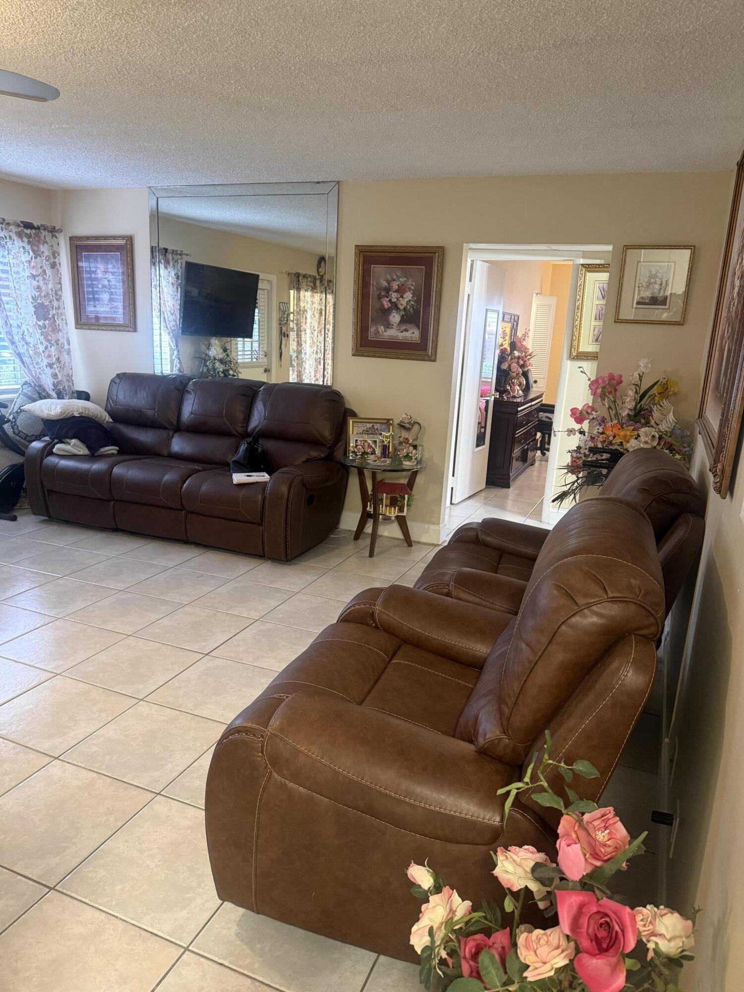 3526 La Palmas Court A-1 Property Photo 17