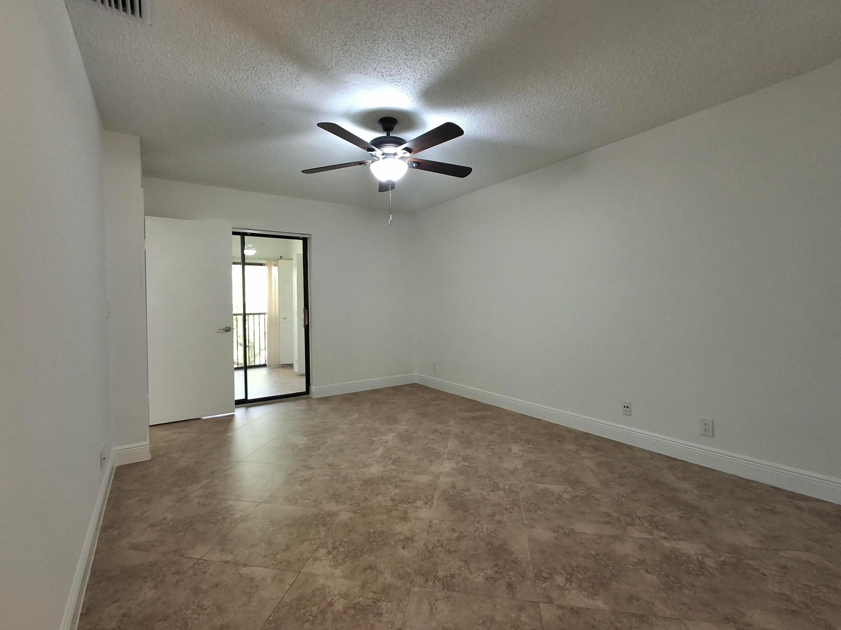 4017 Carambola Circle N 2994 Property Photo 8