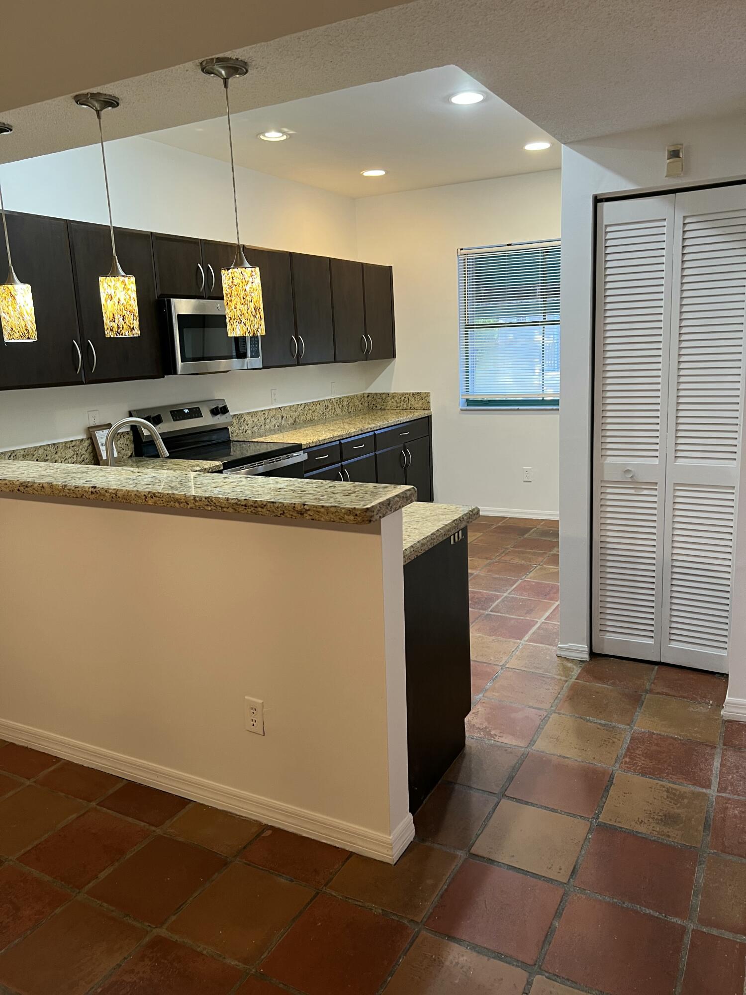 12695 Nw 14th Place Property Photo 13