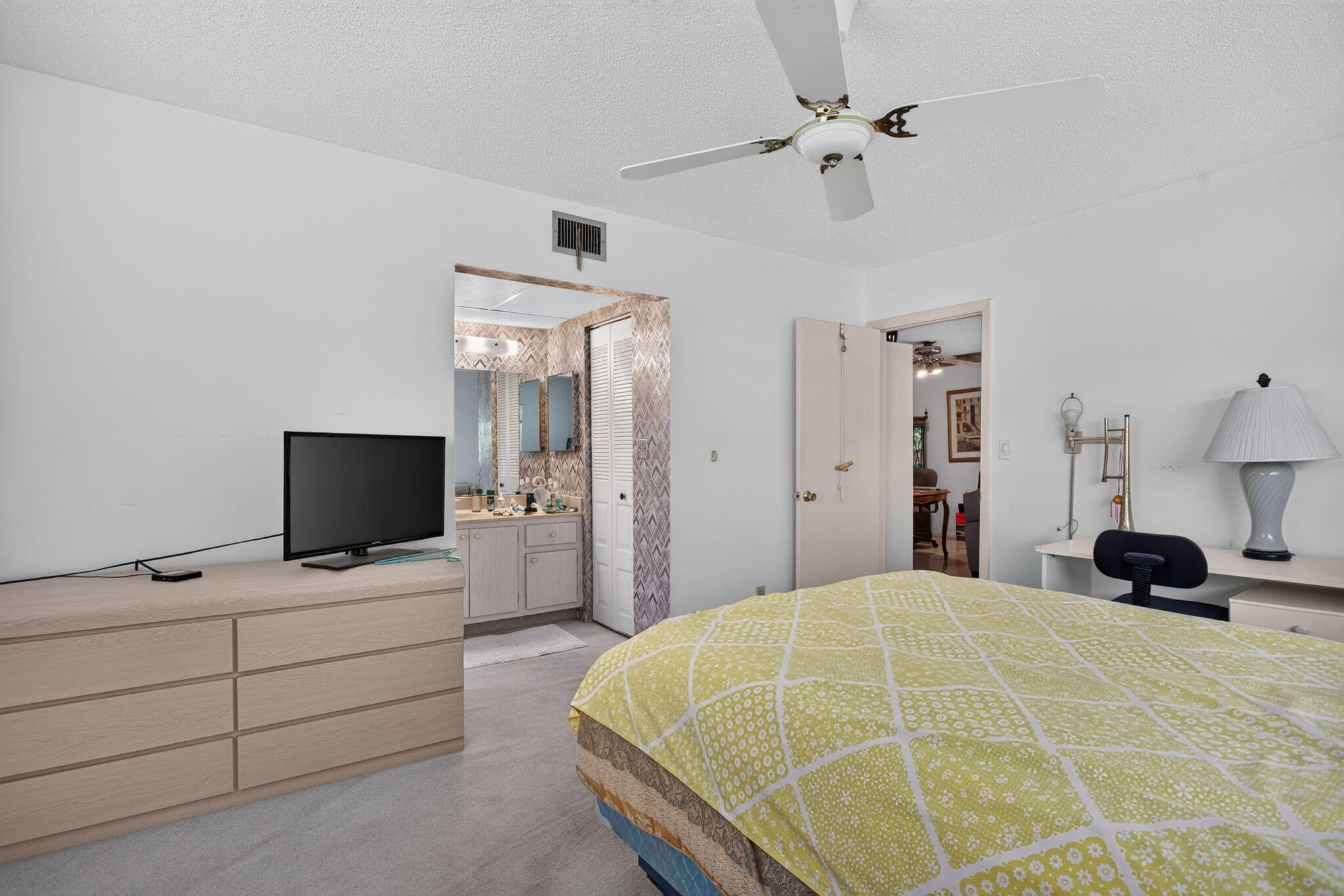 7827 Golf Cir Drive 301 Property Photo 27