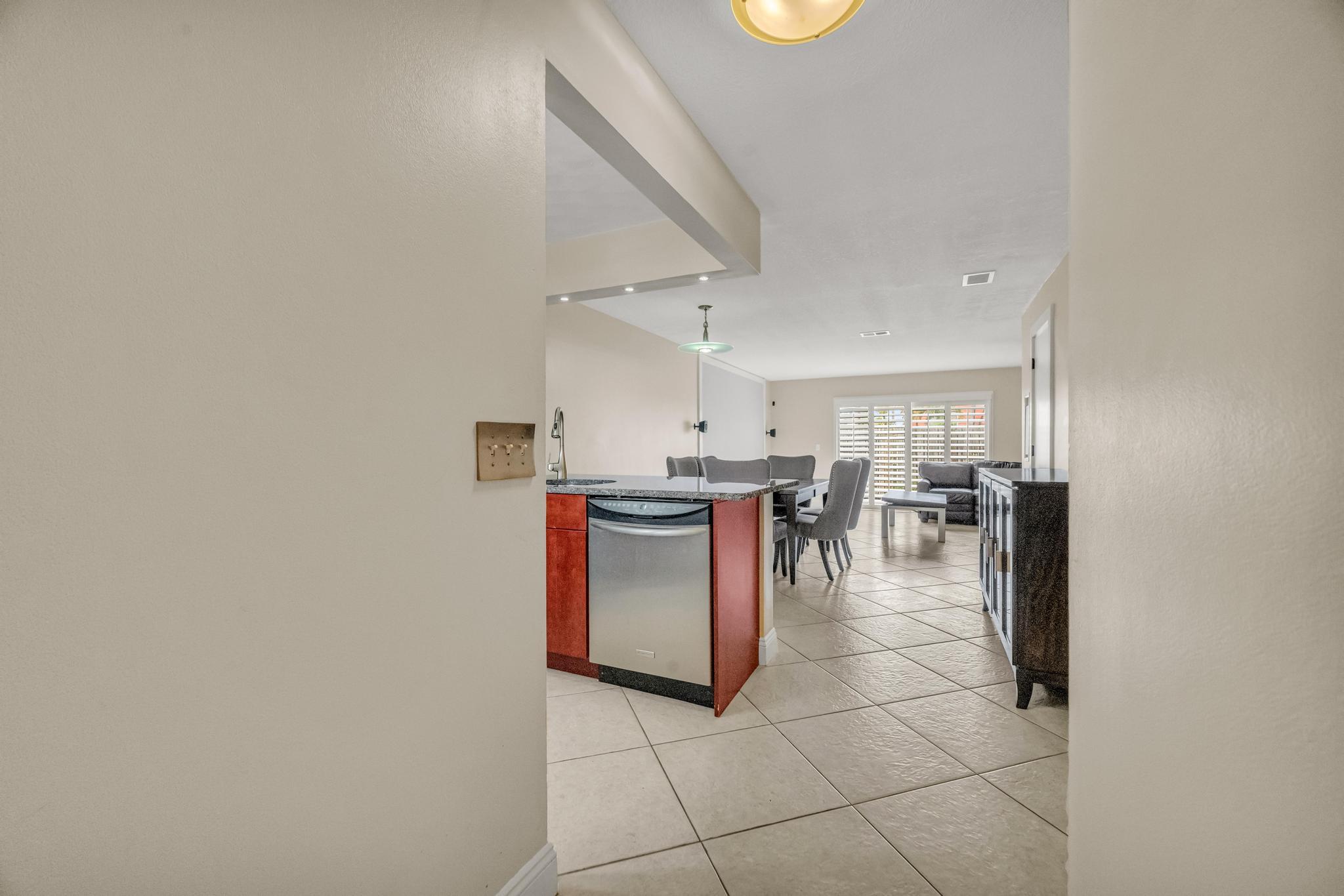 9409 S Ocean Drive 31 Property Photo 17