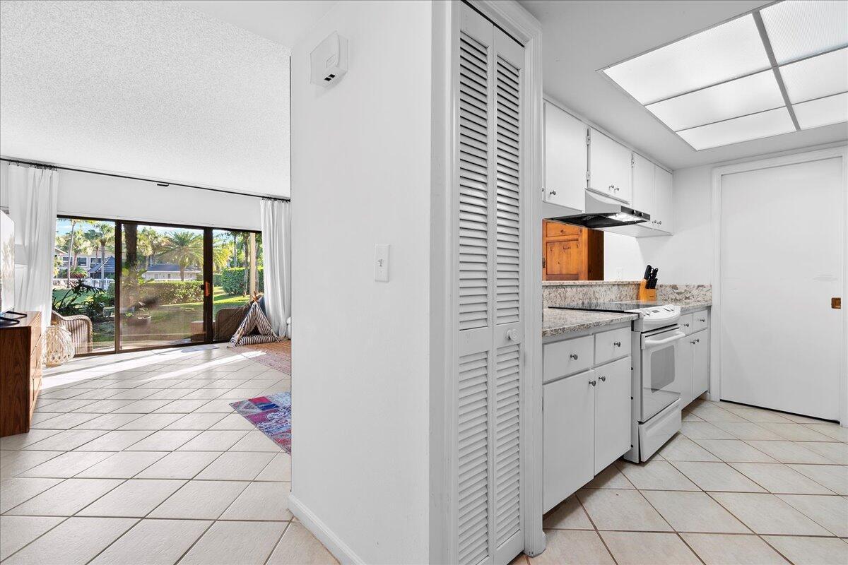 11863 Wimbledon Circle 446 Property Photo 3